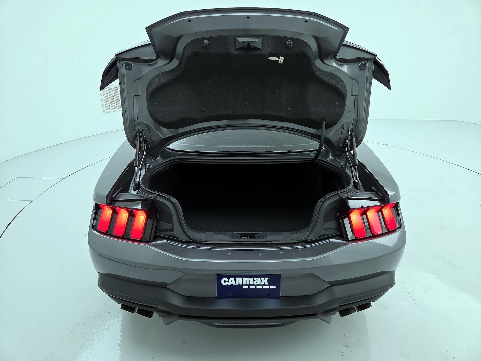 2024 Ford Mustang GT Premium - Photo 21