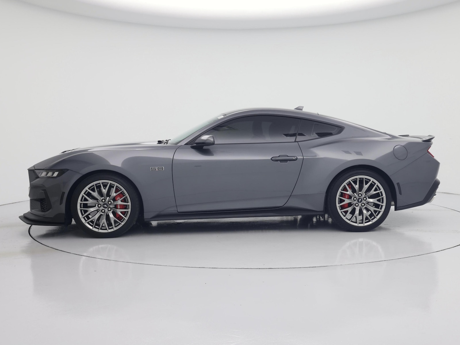 2024 Ford Mustang GT Premium - Photo 4