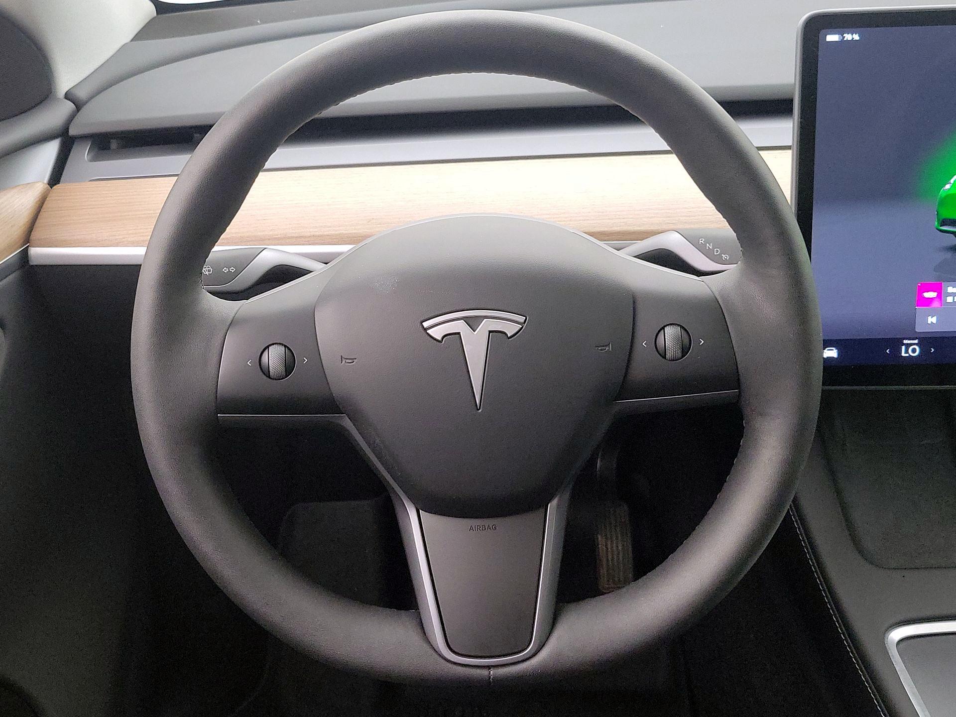 Thumbnail: 2025 Tesla Model Y - 10