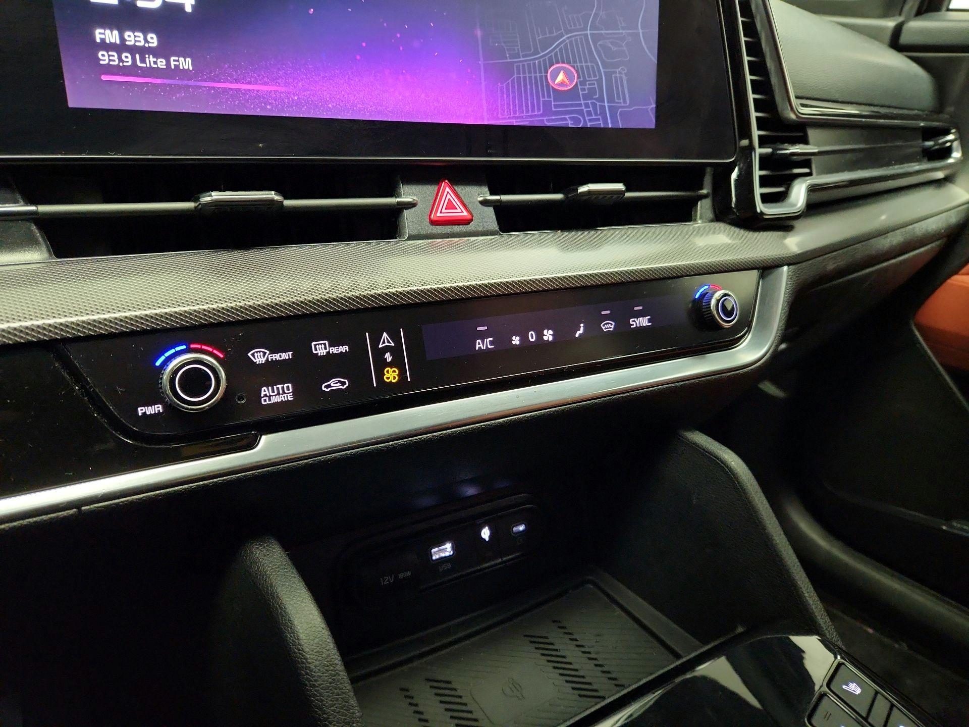 Thumbnail: 2023 Kia Sportage - 17
