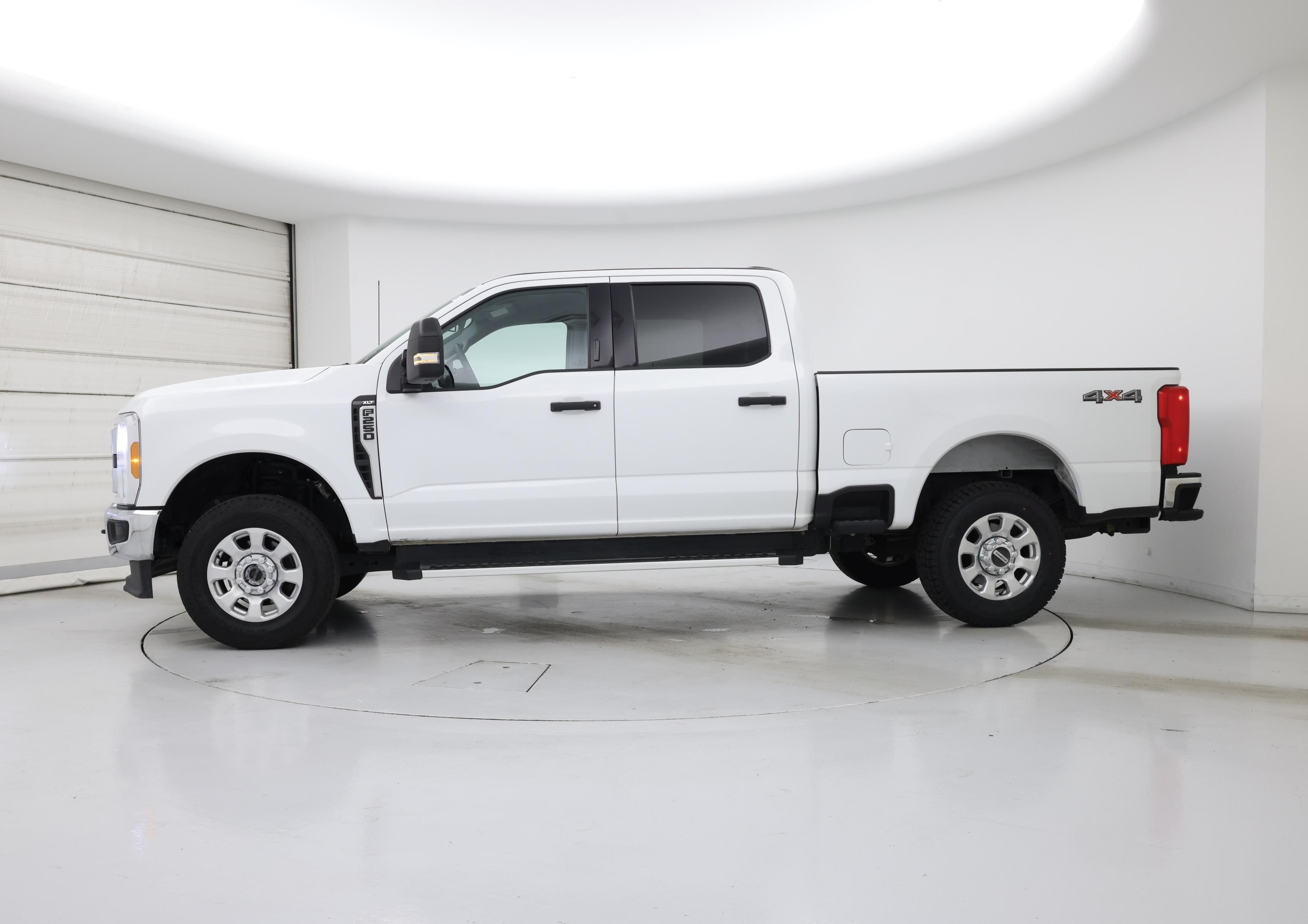 Thumbnail: 2023 Ford F-250 - 3
