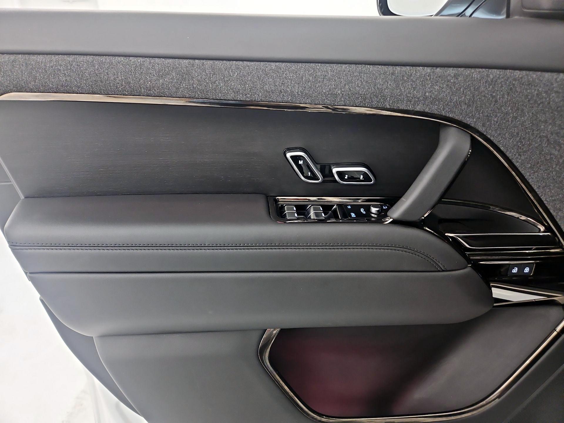 Thumbnail: 2024 Land Rover Range Rover Sport - 10
