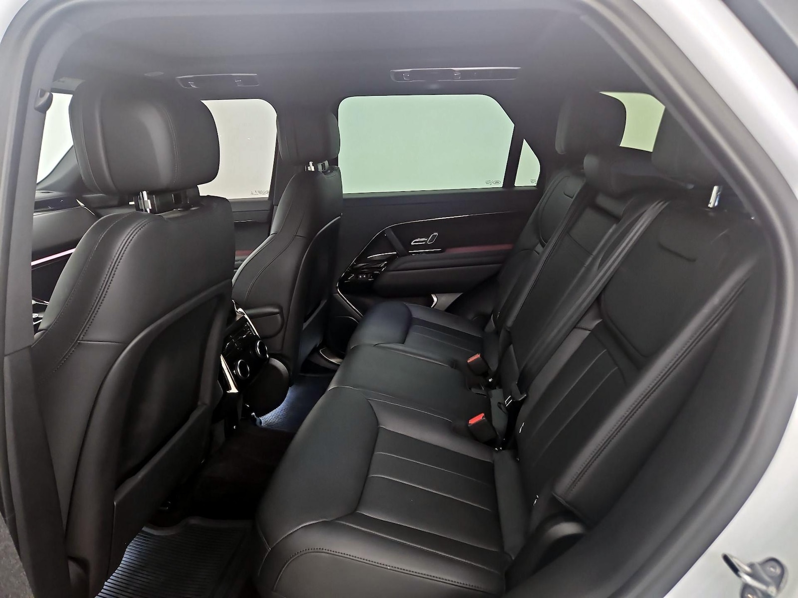 2024 Land Rover Range Rover Sport SE - Photo 19