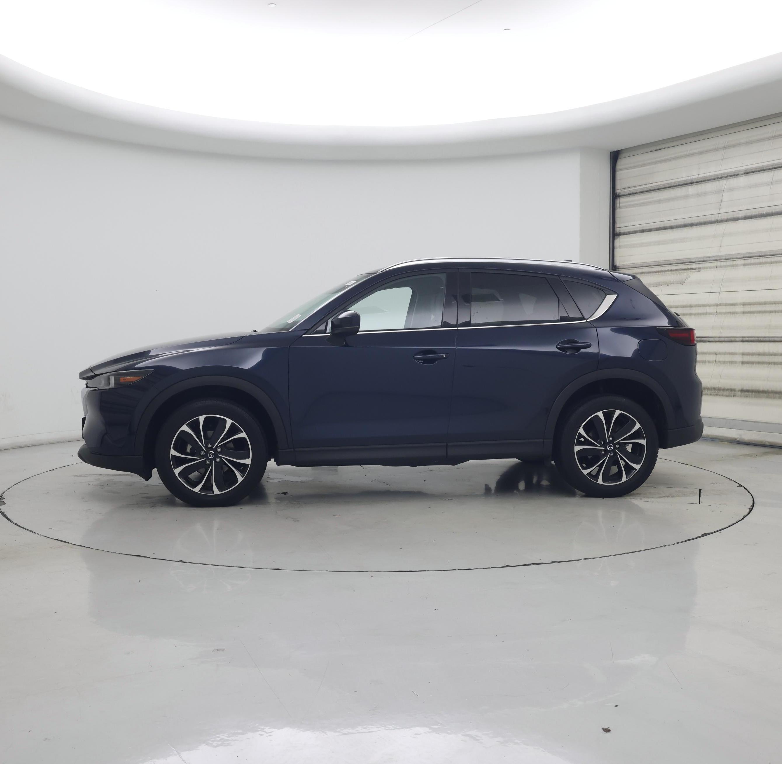 Thumbnail: 2023 Mazda CX-5 - 3