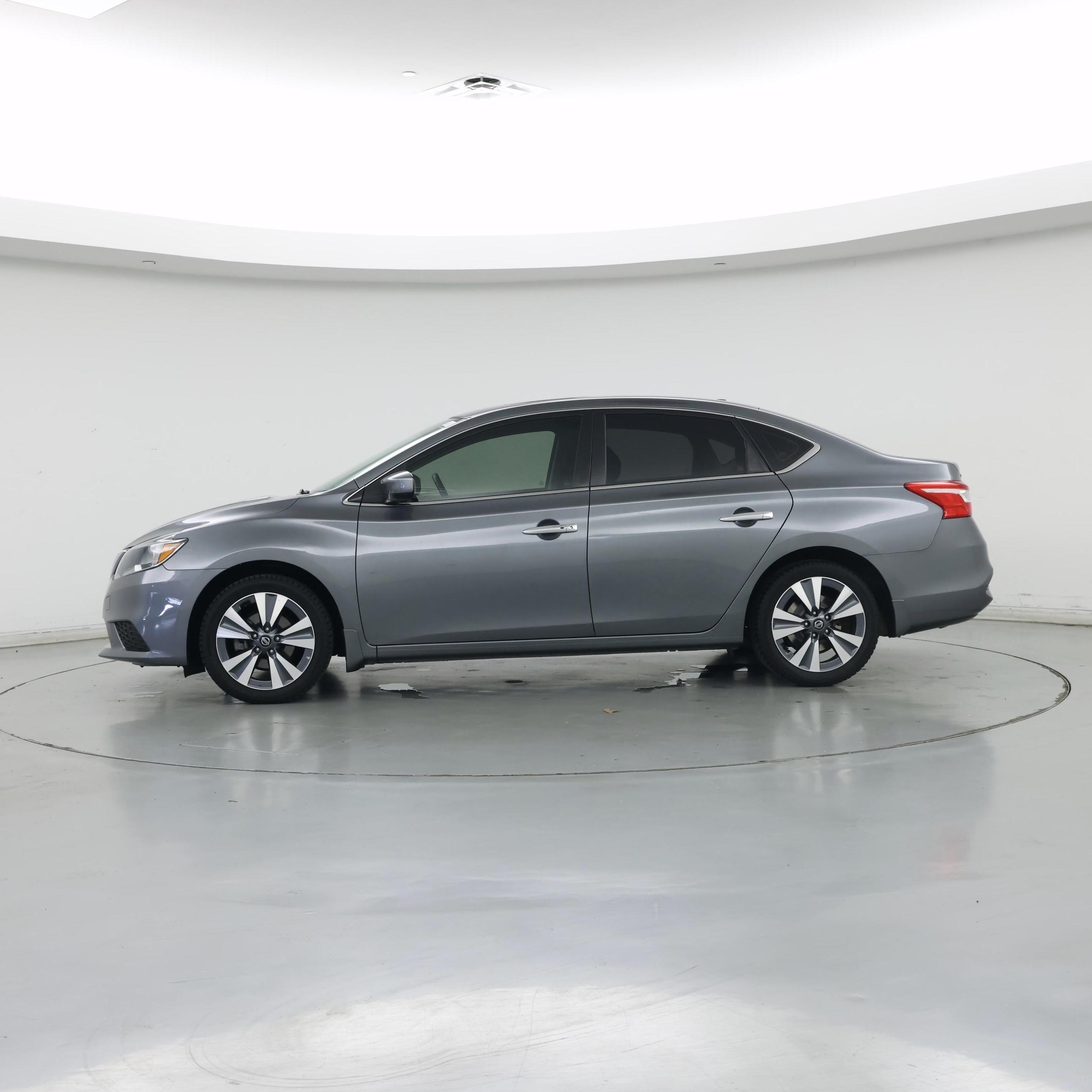 Thumbnail: 2019 Nissan Sentra - 3