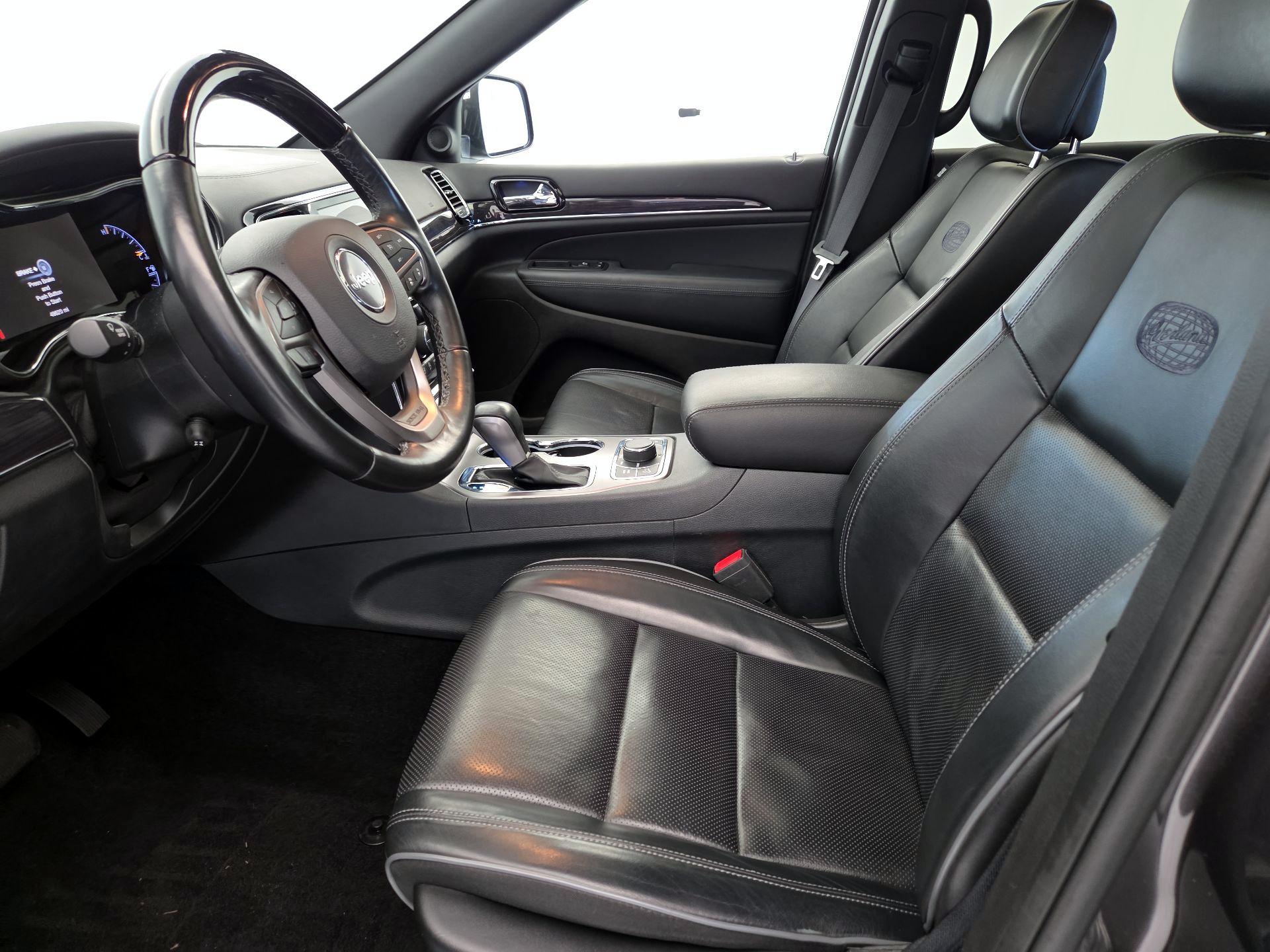 Thumbnail: 2020 Jeep Grand Cherokee - 11