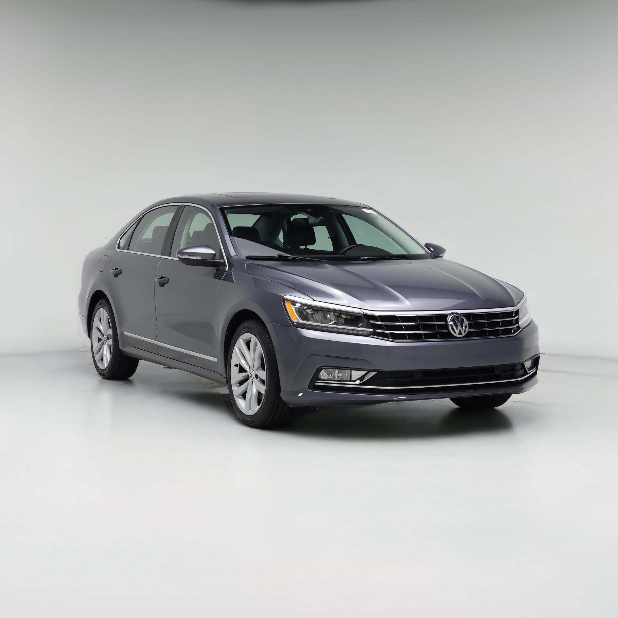 Thumbnail: 2018 Volkswagen Passat - 1