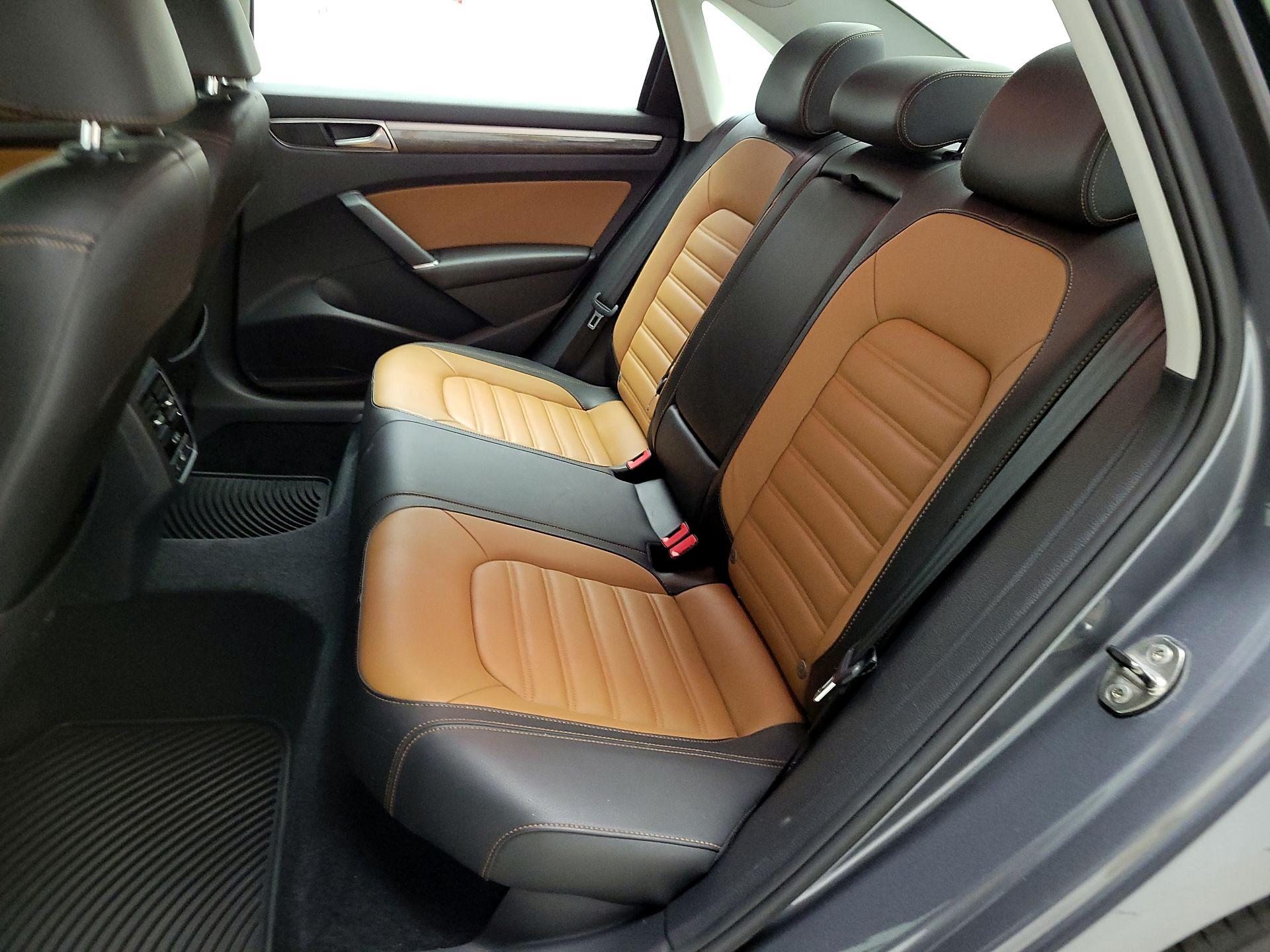 Thumbnail: 2018 Volkswagen Passat - 20