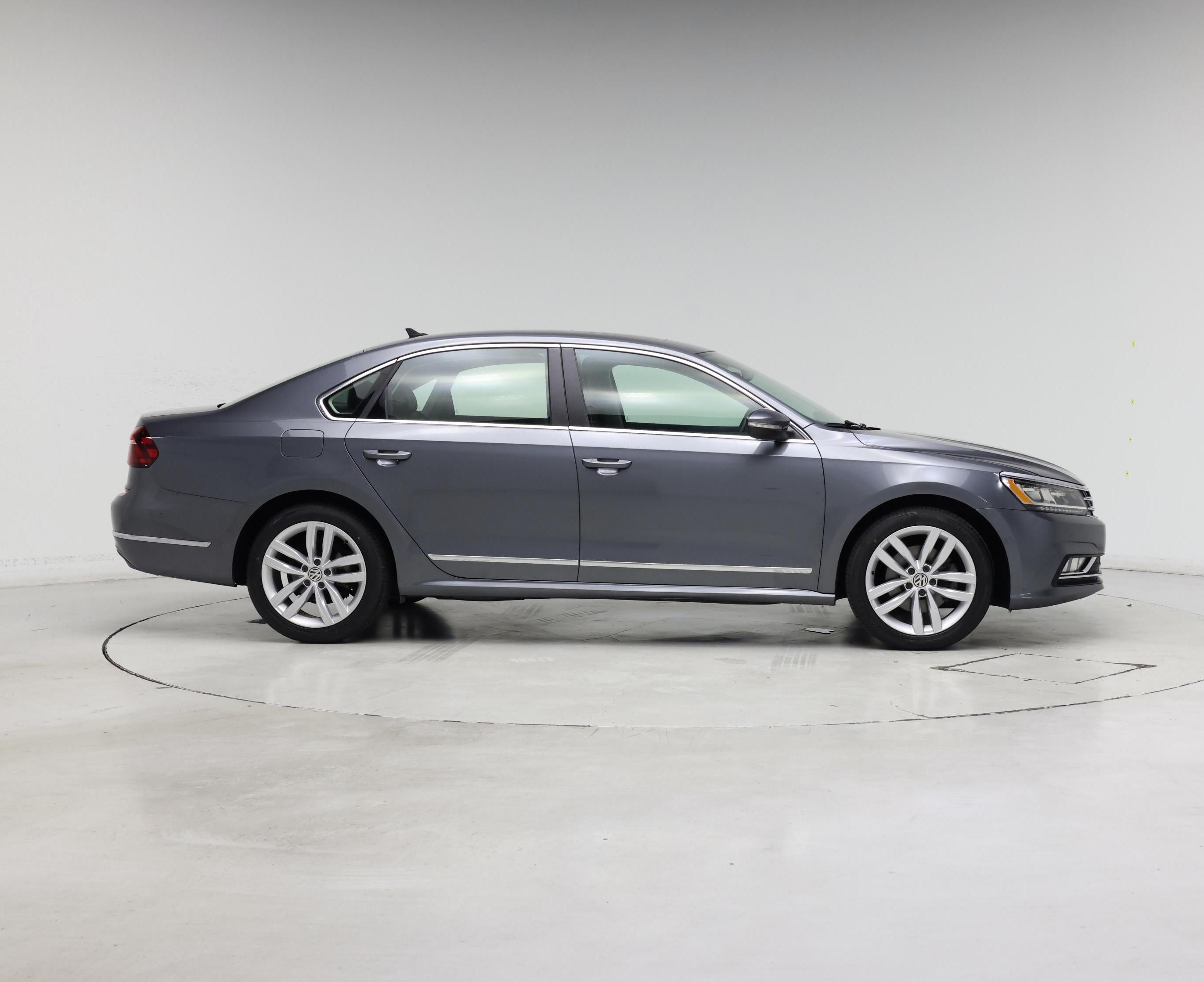 Thumbnail: 2018 Volkswagen Passat - 7