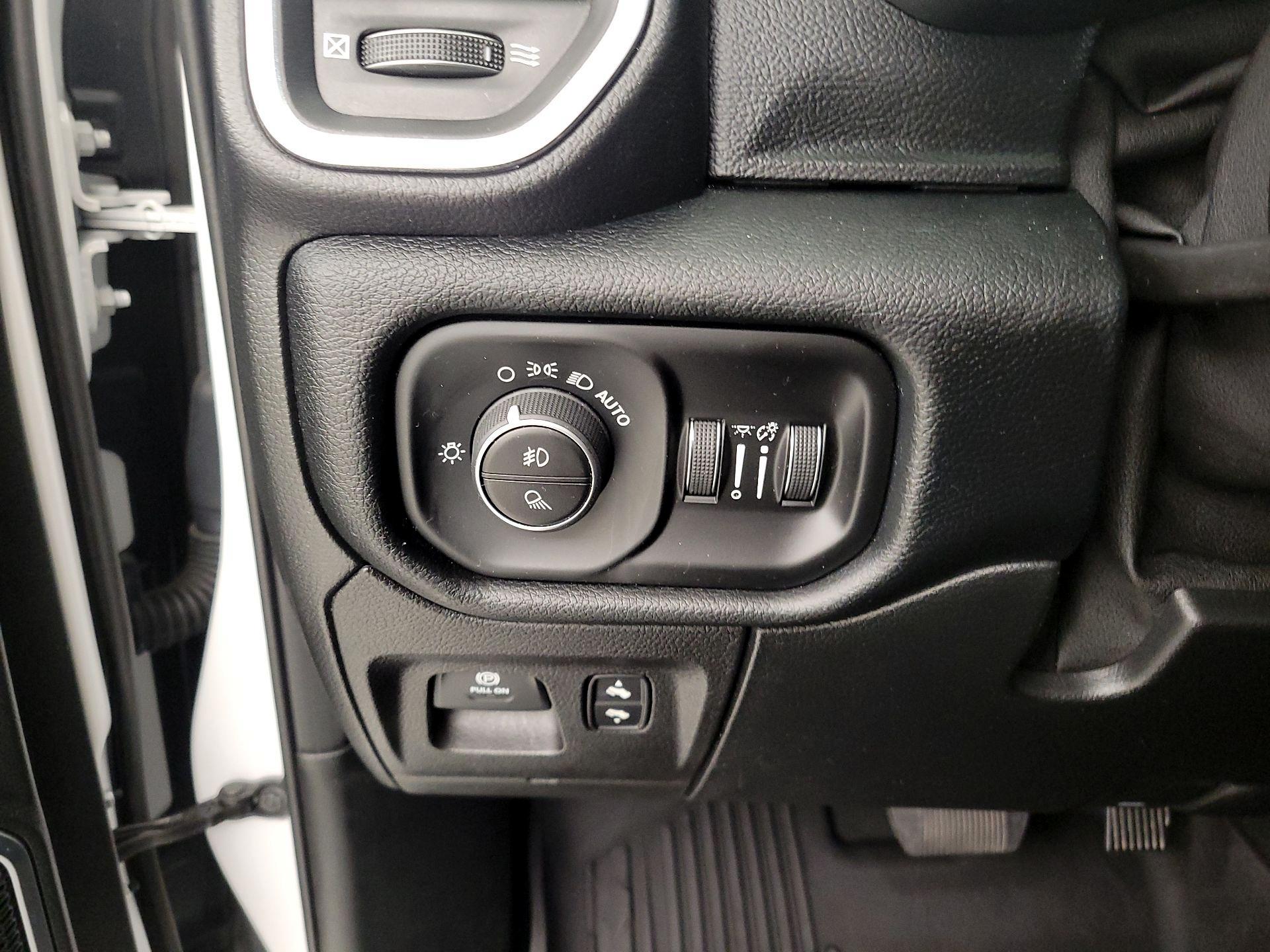 Thumbnail: 2021 RAM 1500 - 13