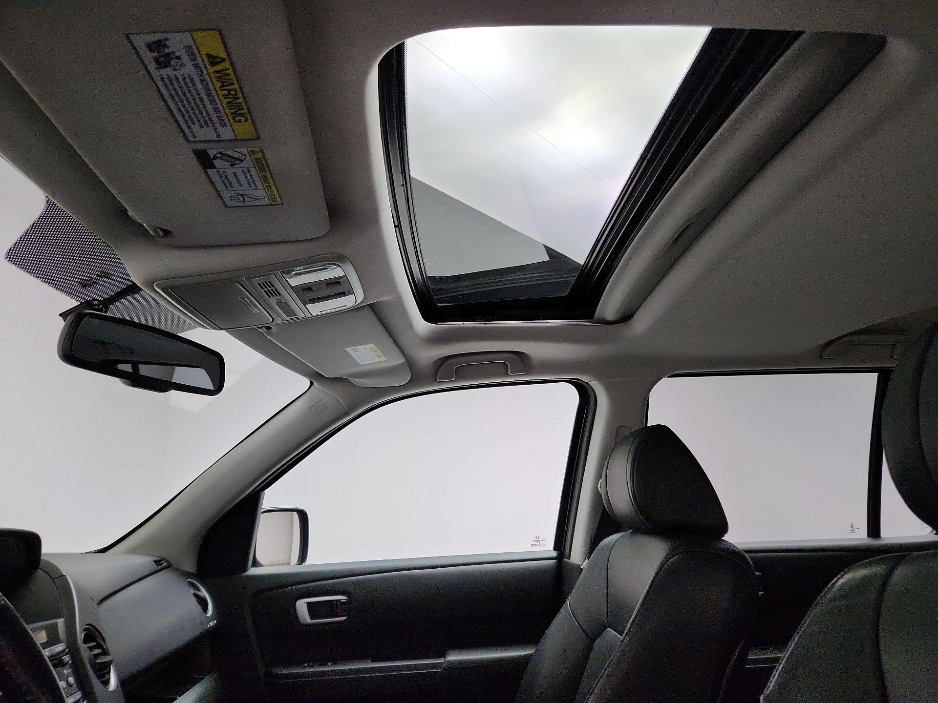 Thumbnail: 2014 Honda Pilot - 19