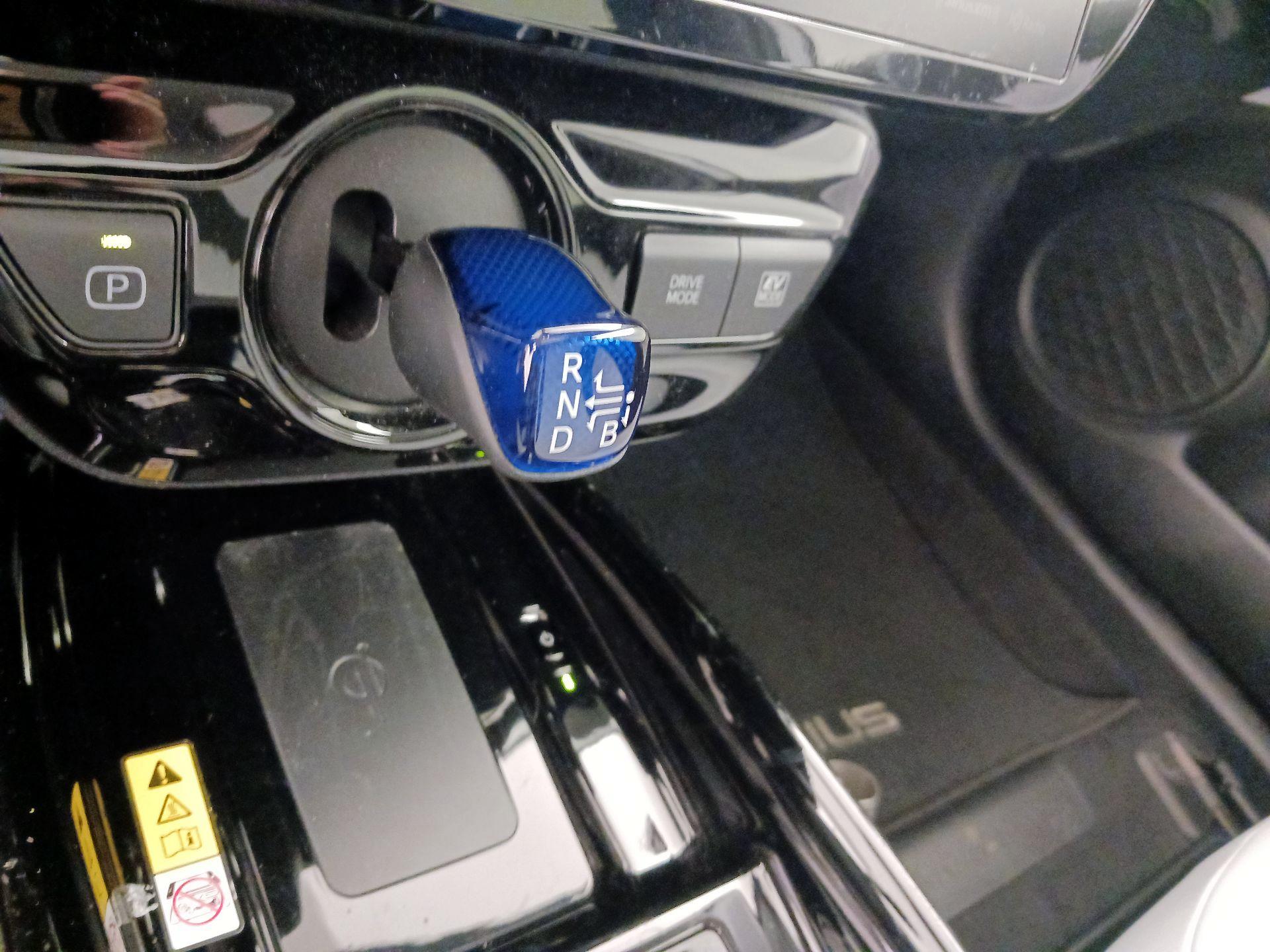 Thumbnail: 2021 Toyota Prius - 18