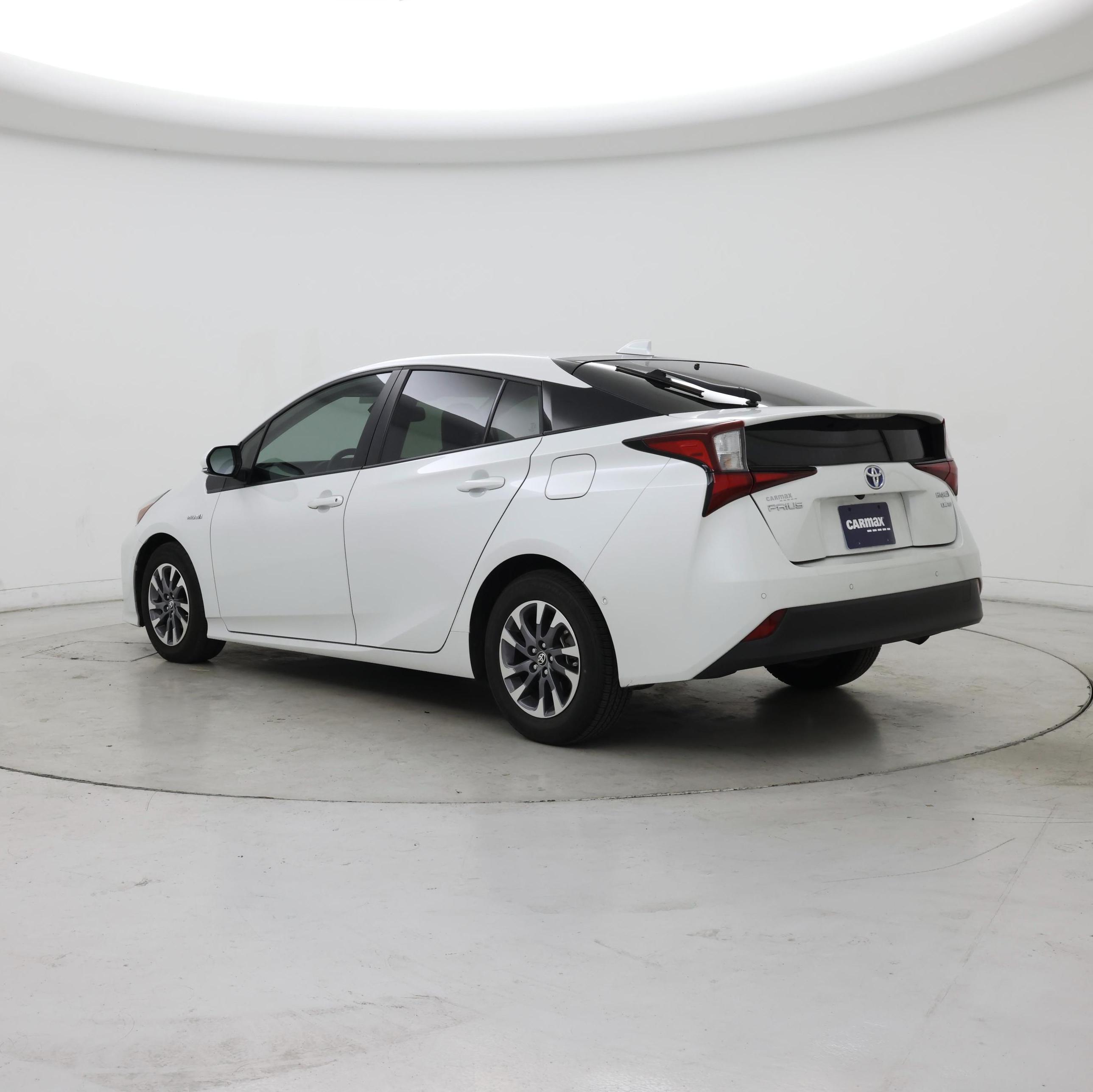 Thumbnail: 2021 Toyota Prius - 2