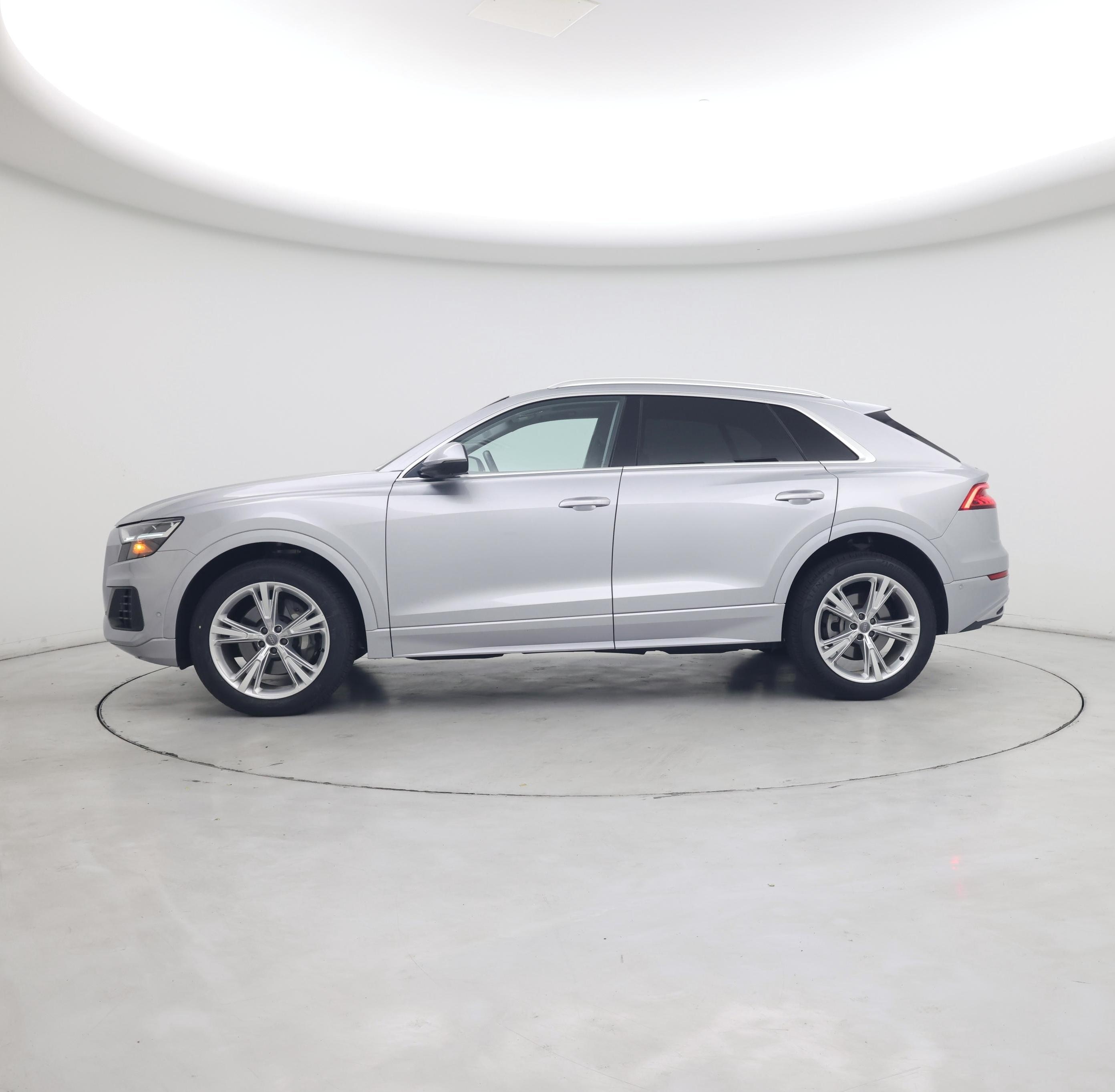 Thumbnail: 2019 Audi Q8 - 3