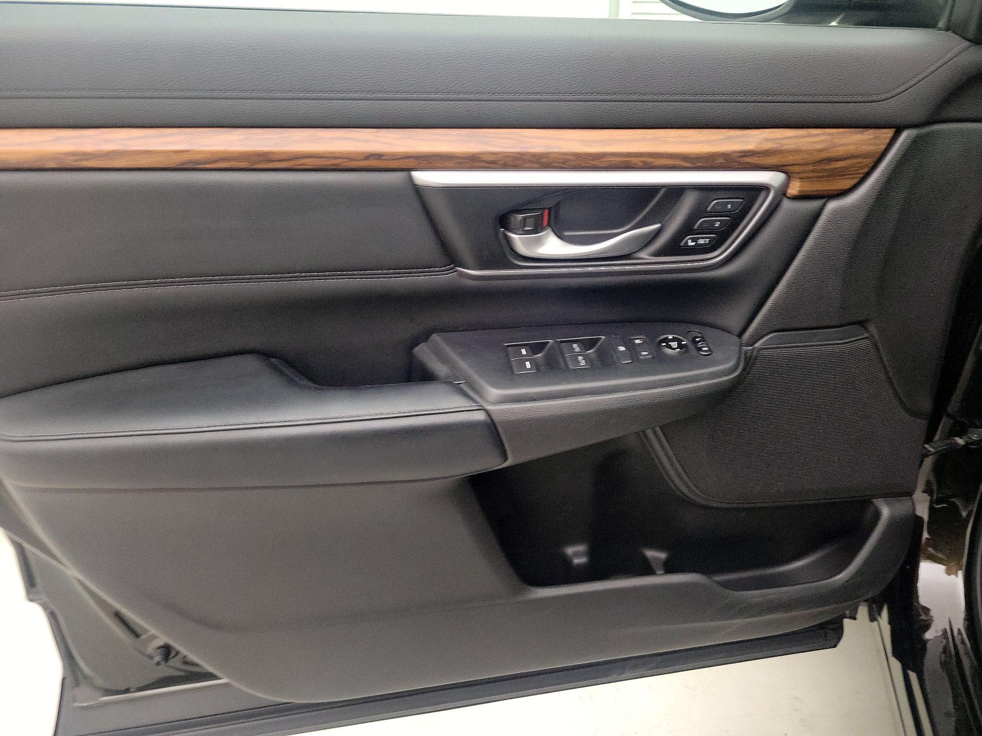 Thumbnail: 2017 Honda CR-V - 12