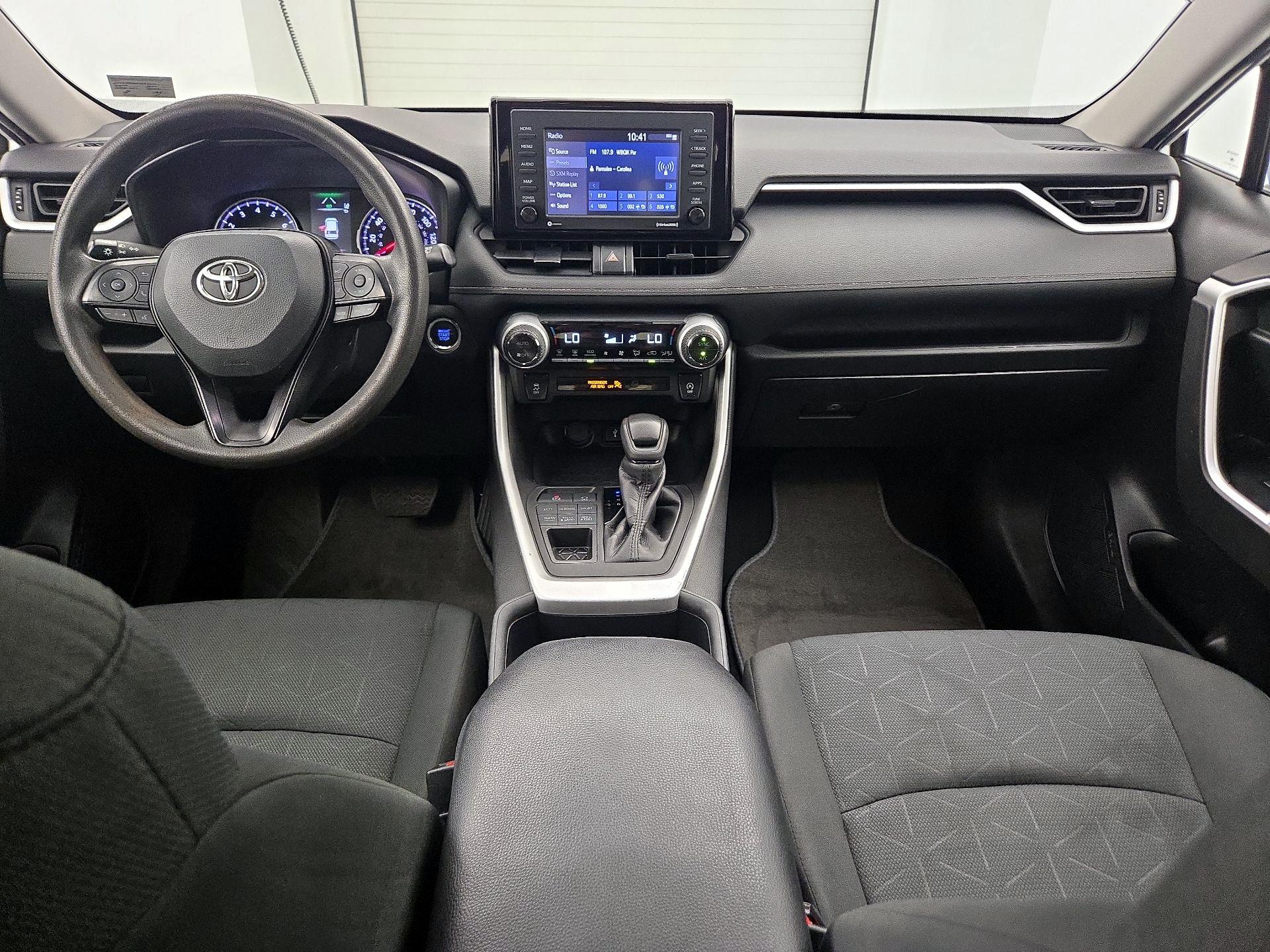 Thumbnail: 2022 Toyota RAV4 - 9