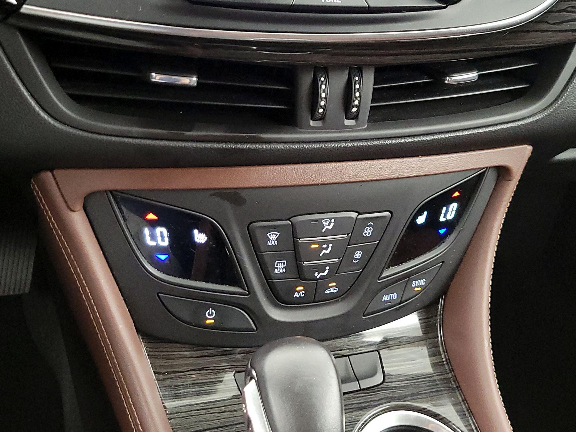 Thumbnail: 2018 Buick Envision - 17