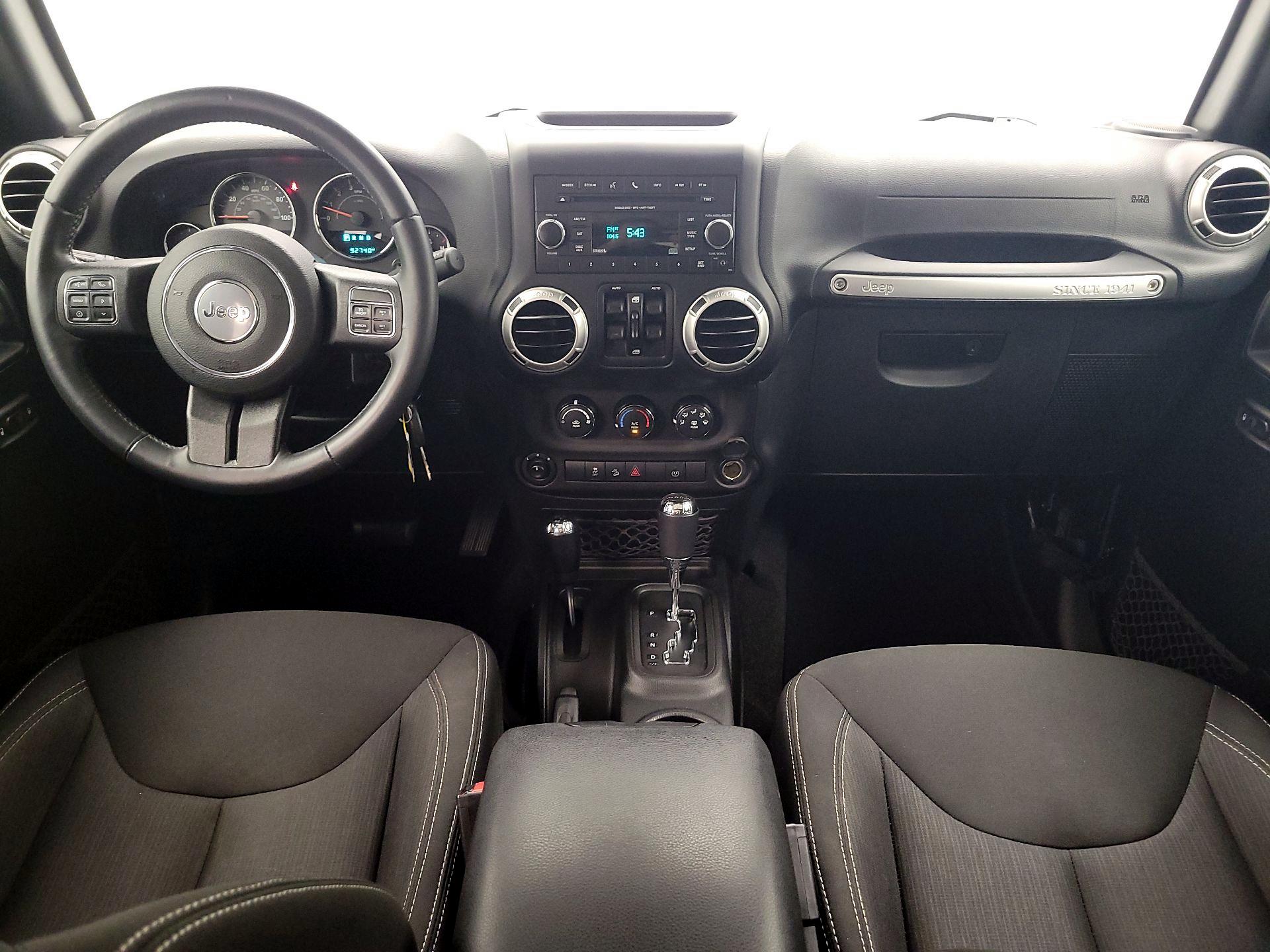 Thumbnail: 2016 Jeep Wrangler - 9
