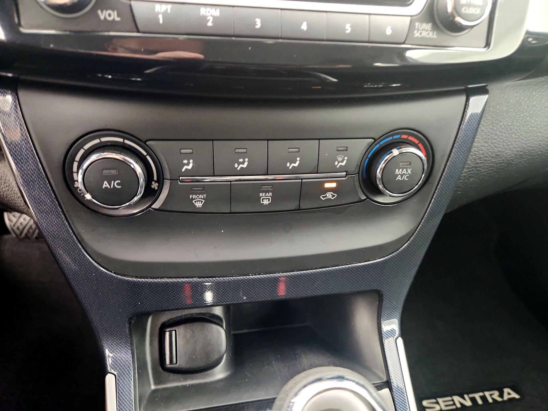 Thumbnail: 2017 Nissan Sentra - 16