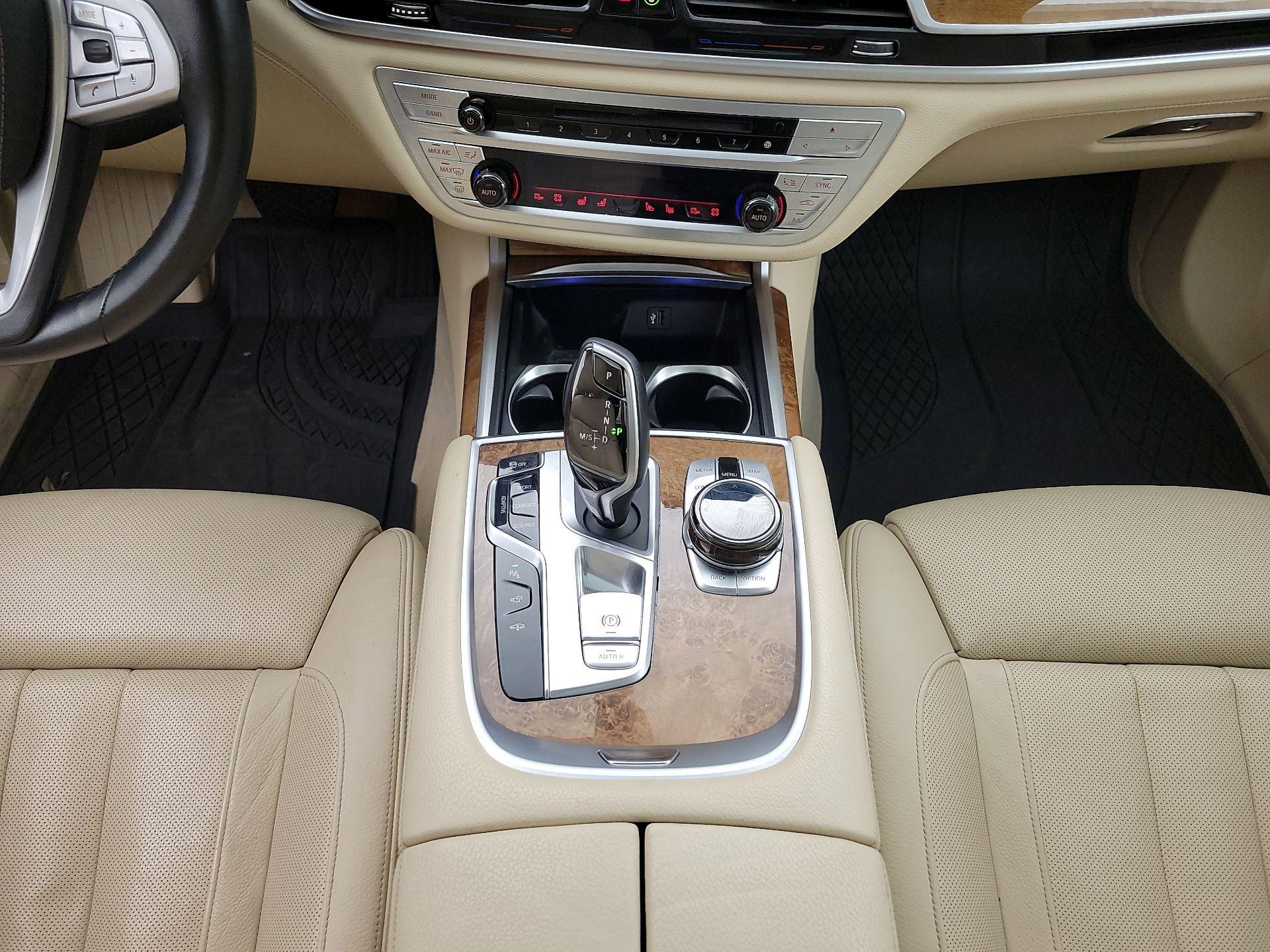 Thumbnail: 2019 BMW 7 Series - 18