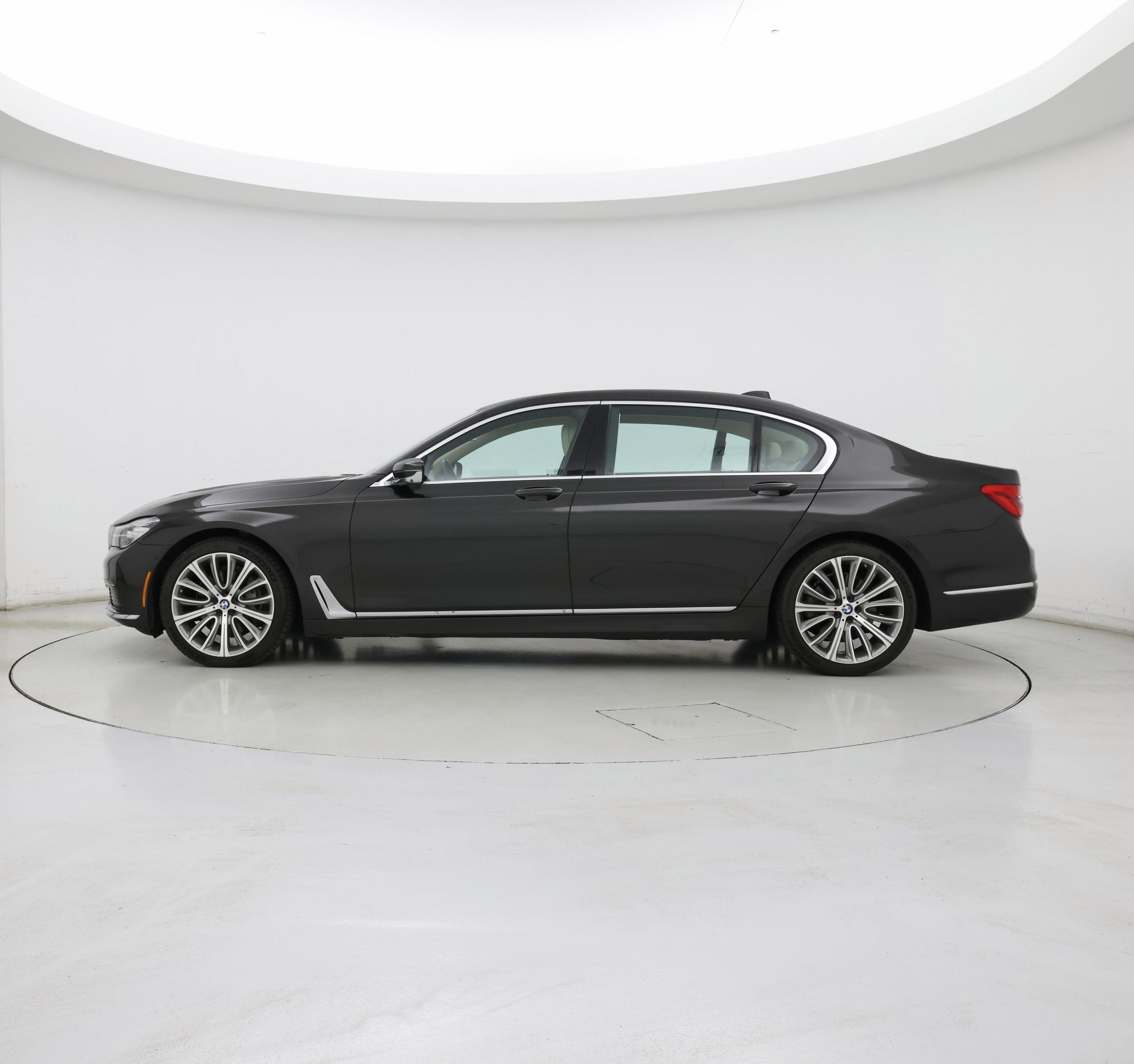 Thumbnail: 2019 BMW 7 Series - 3