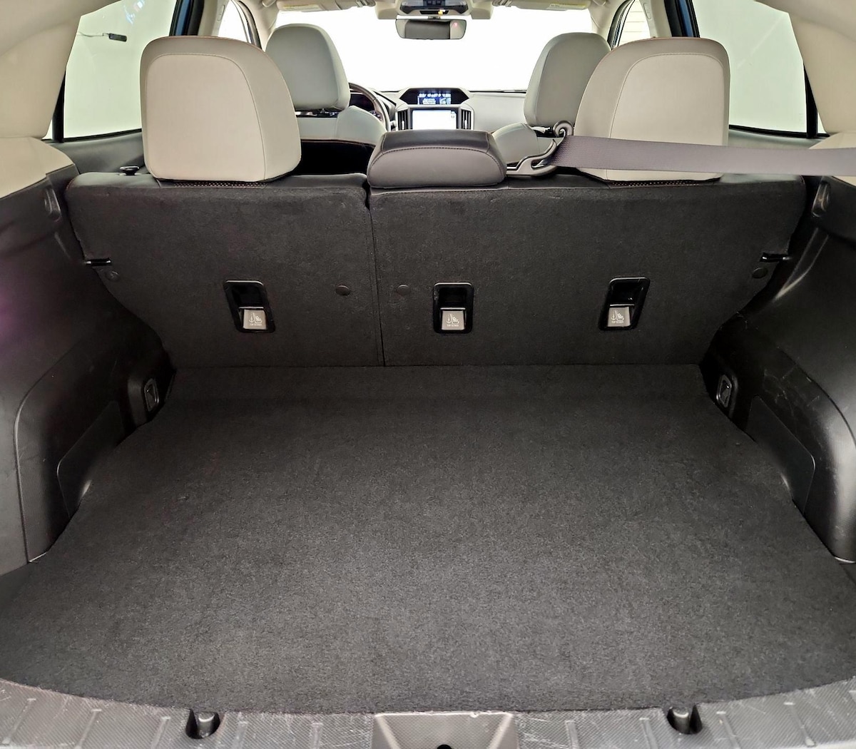 Trunk/Cargo (Seats Up)