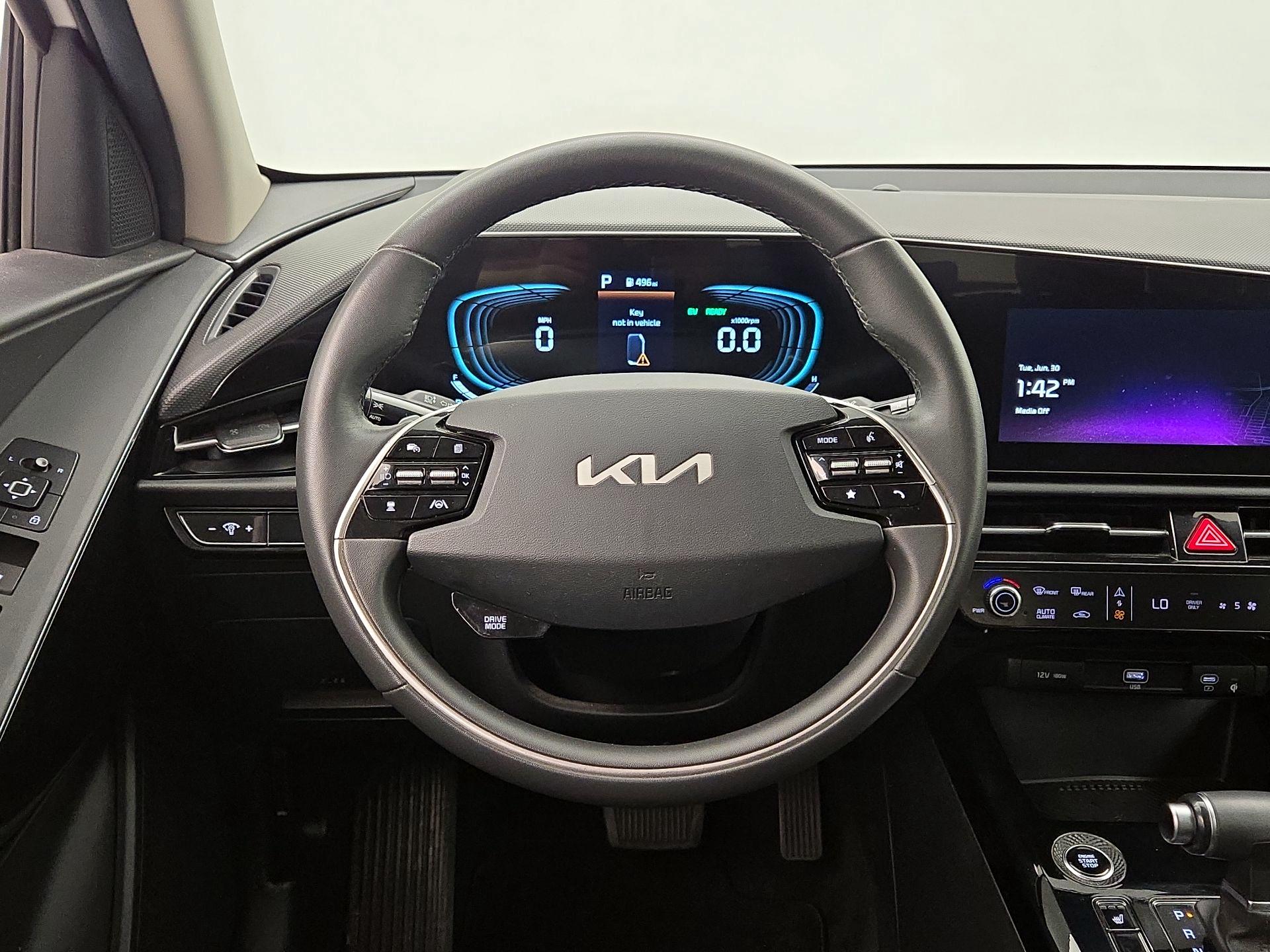 Thumbnail: 2025 Kia Niro - 10