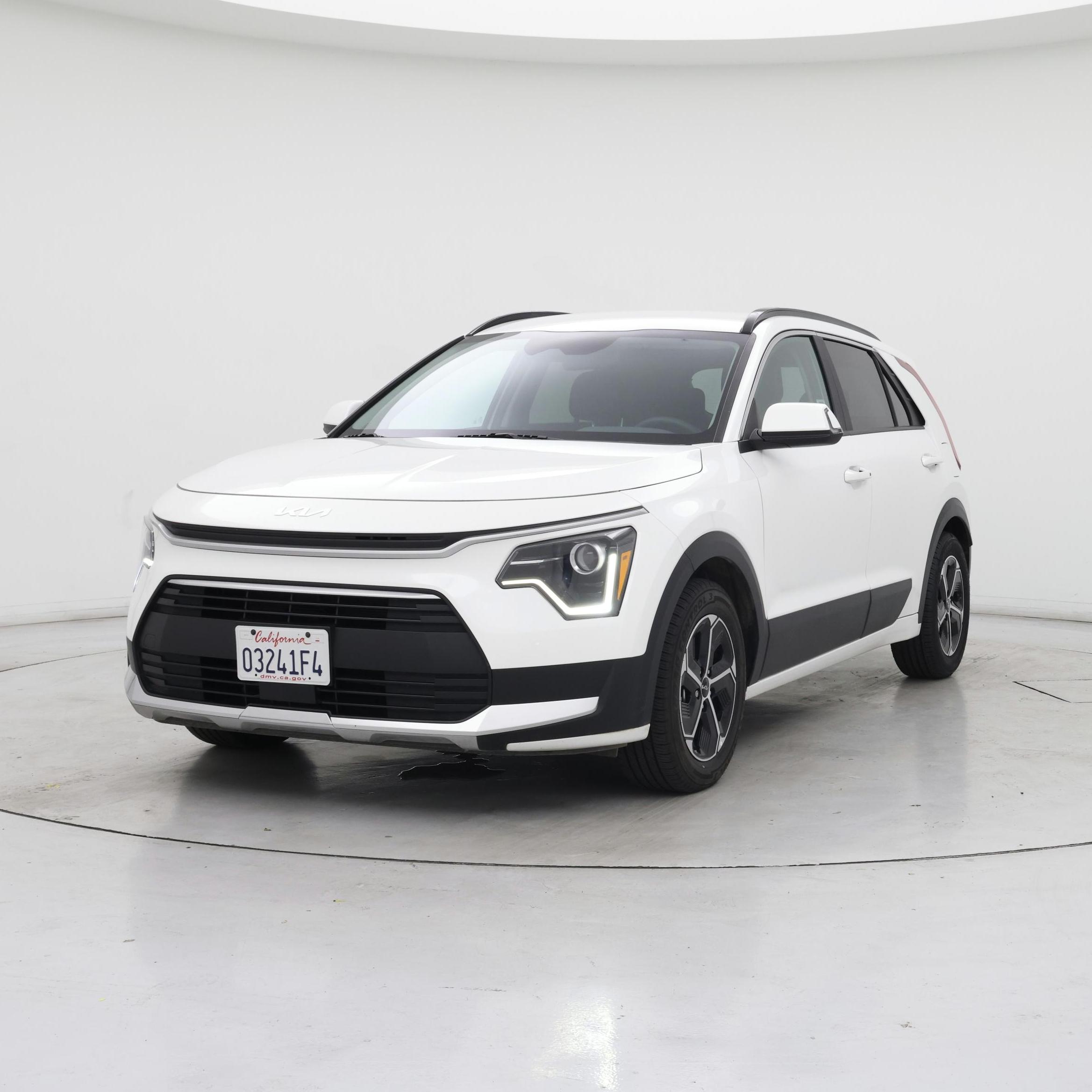Thumbnail: 2025 Kia Niro - 4