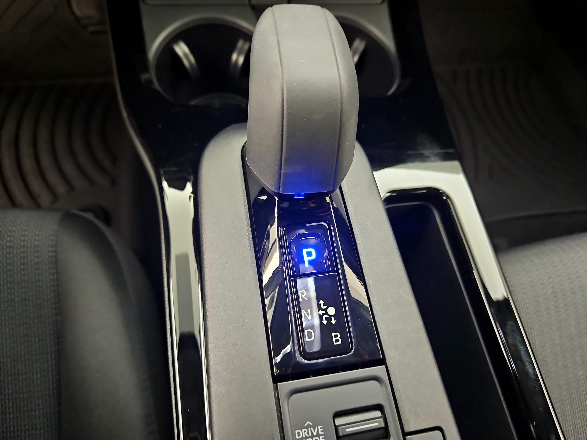 Thumbnail: 2024 Toyota Prius - 17