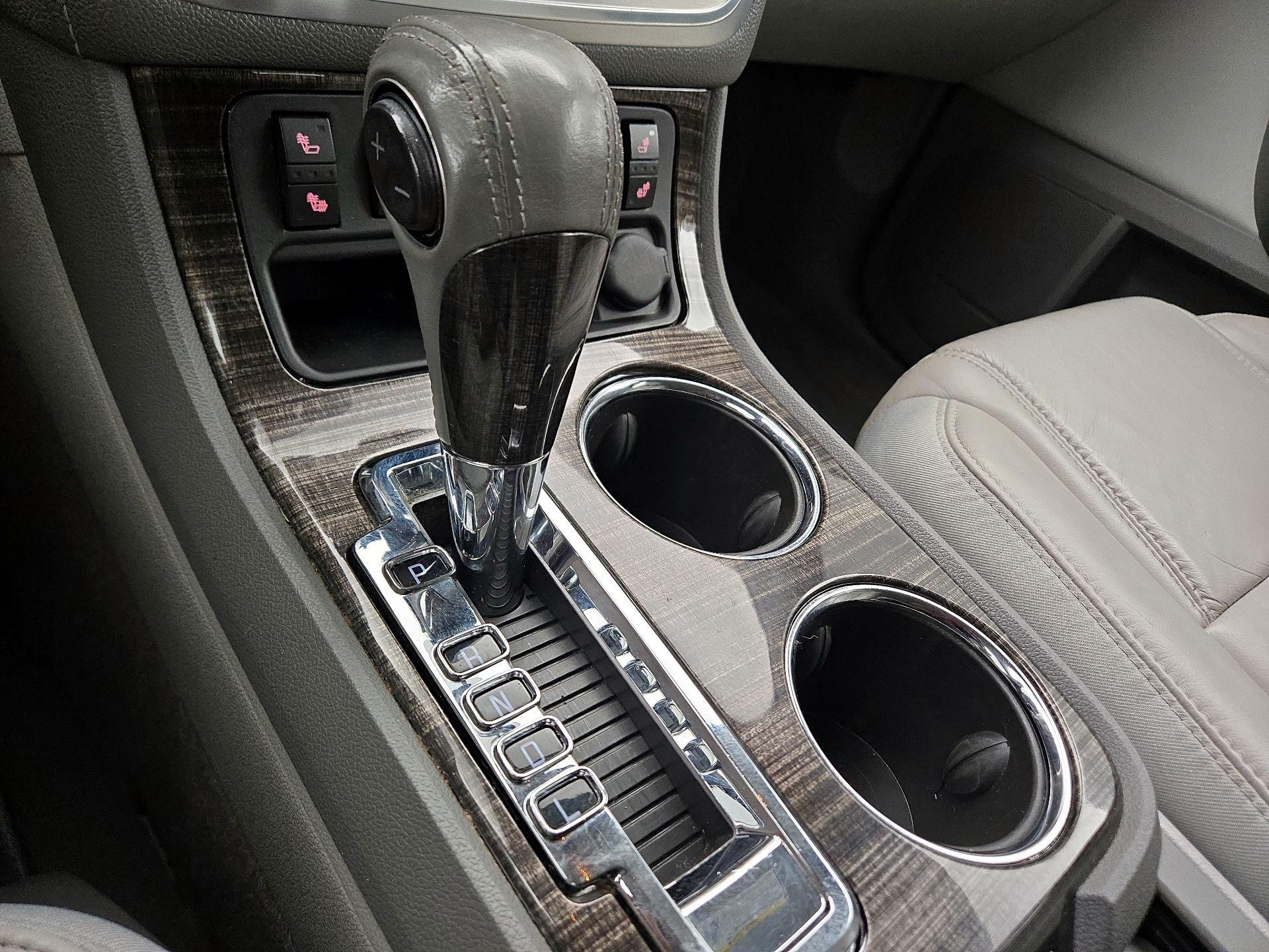 Thumbnail: 2016 GMC Acadia - 17