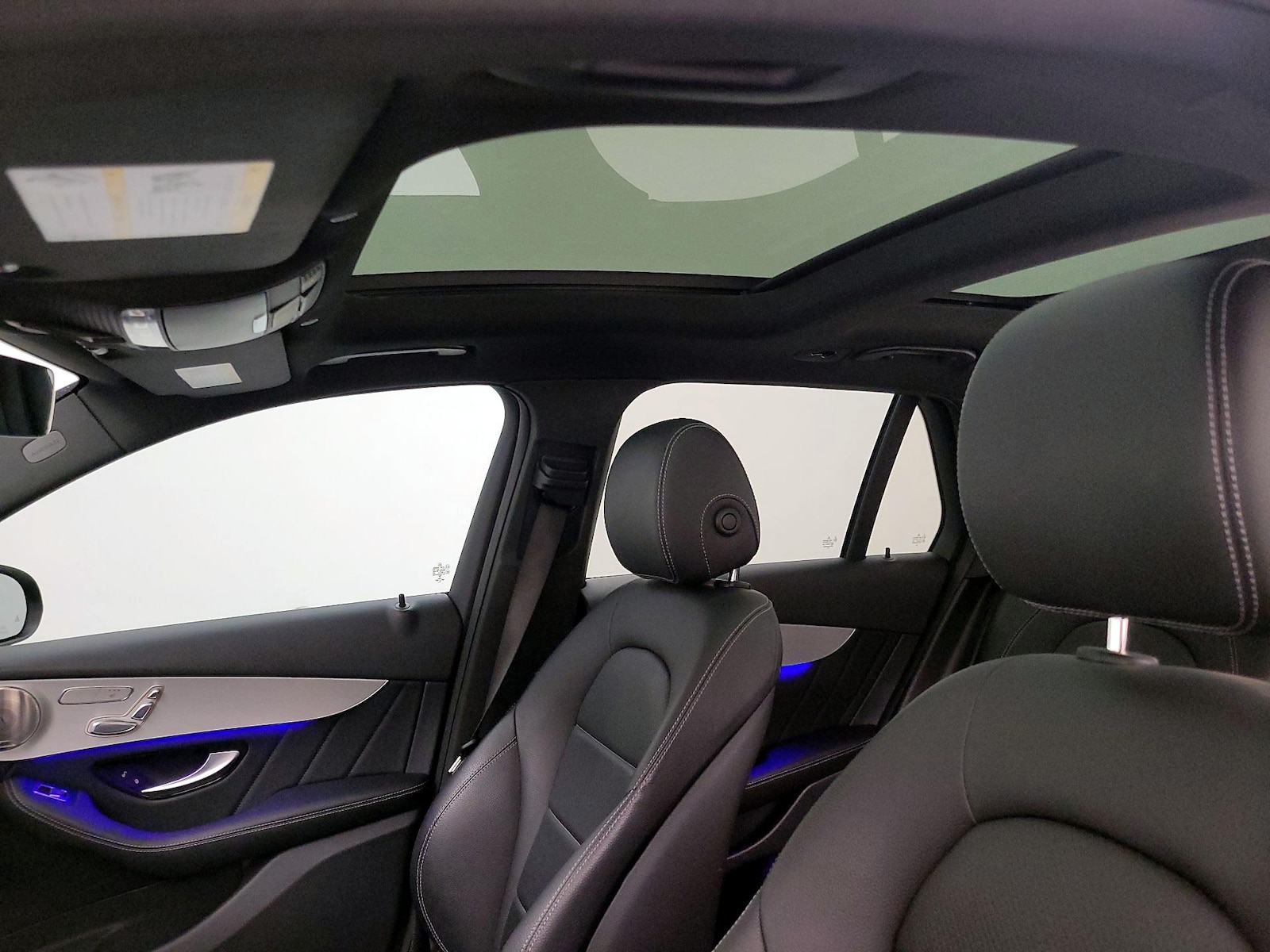 2021 Mercedes-Benz GLC GLC300 - Photo 20