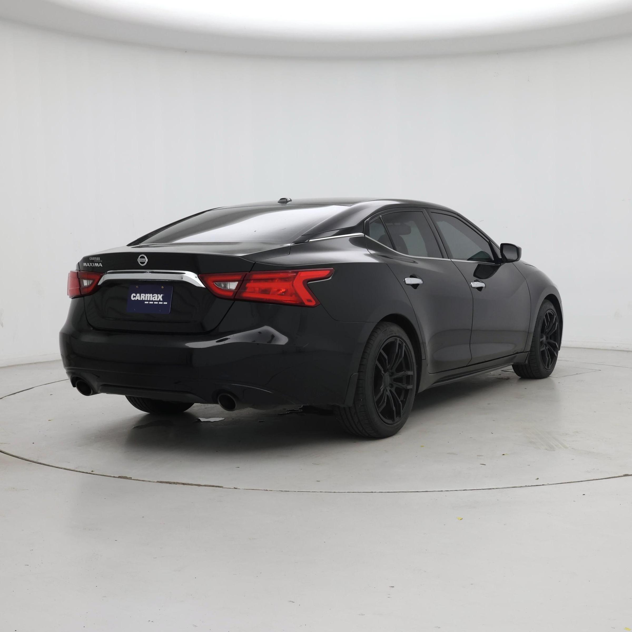 Thumbnail: 2017 Nissan Maxima - 8