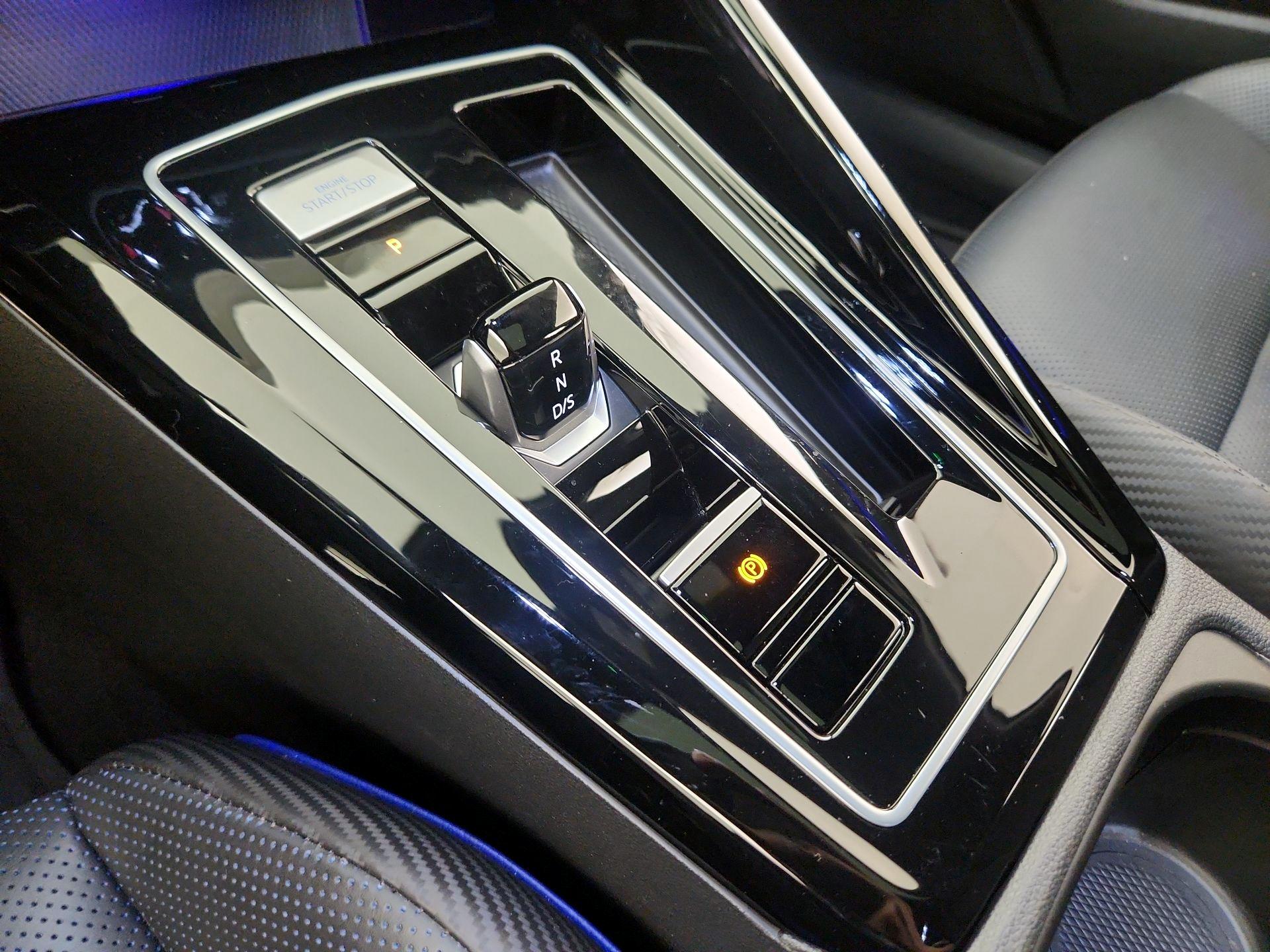Thumbnail: 2024 Volkswagen Golf - 18