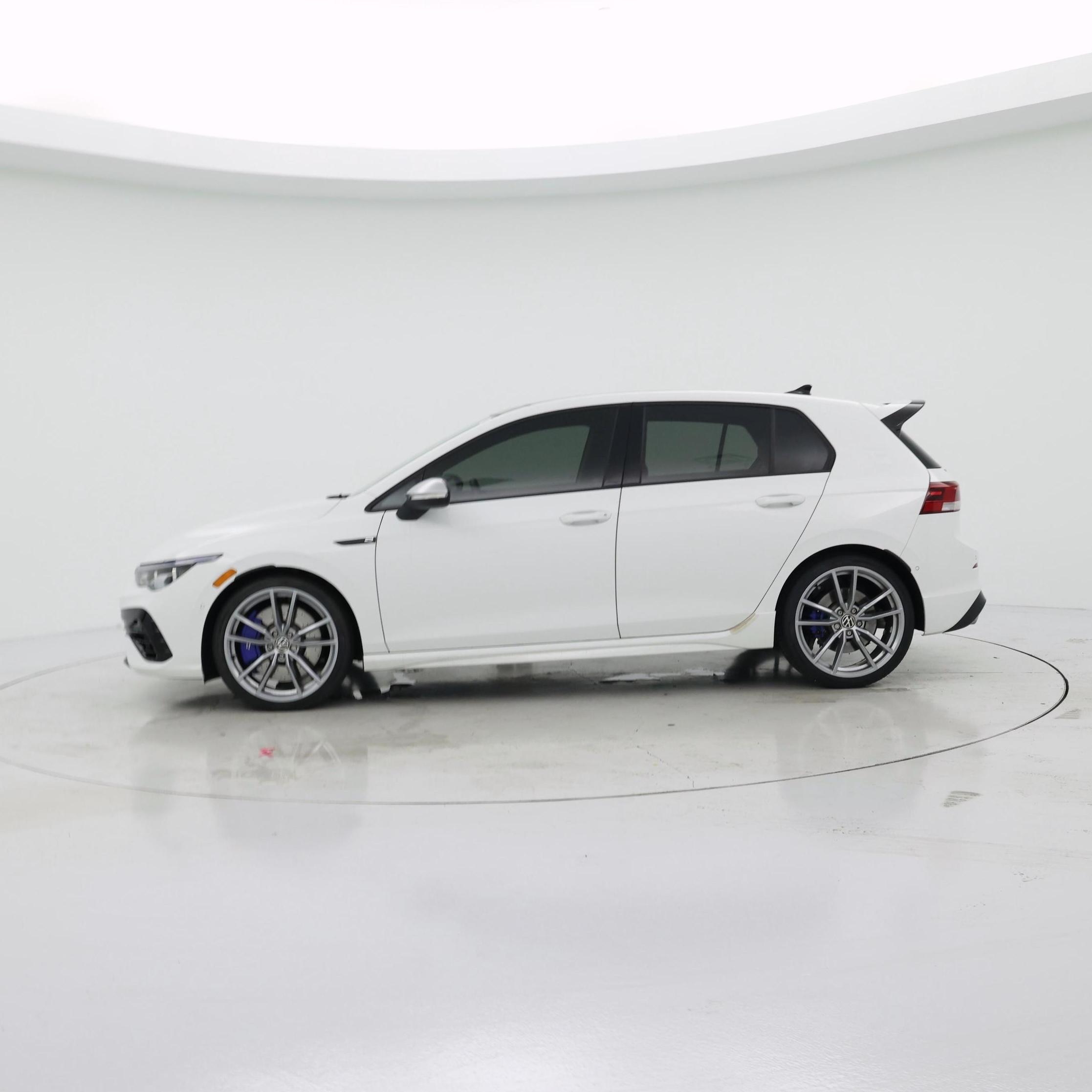 Thumbnail: 2024 Volkswagen Golf - 3