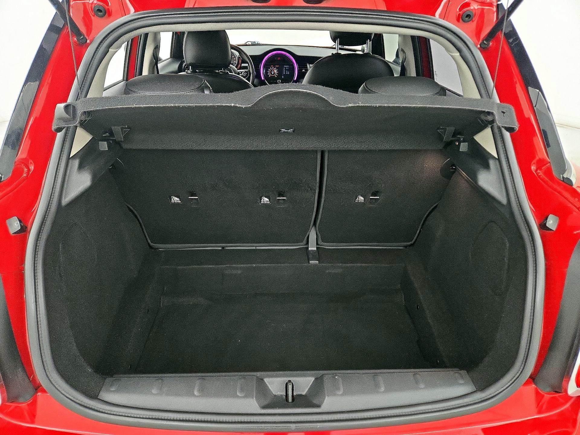 Thumbnail: 2016 MINI Cooper Hardtop - 20
