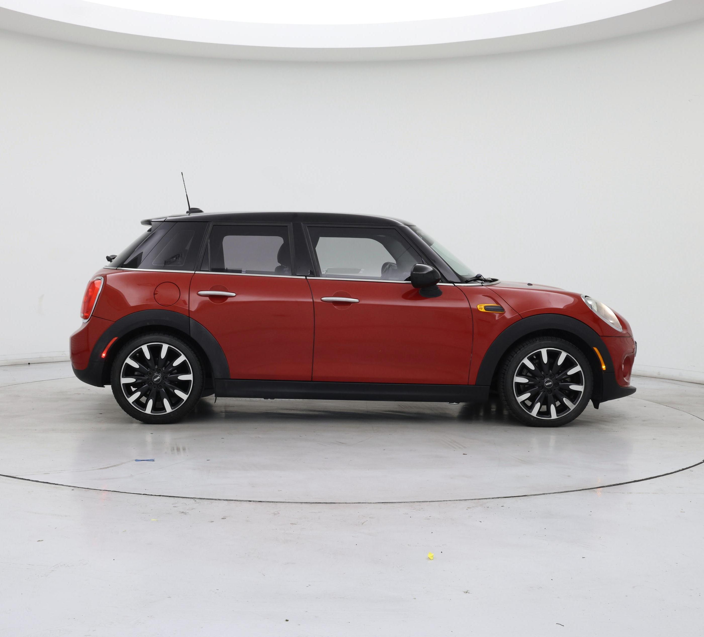 Thumbnail: 2016 MINI Cooper Hardtop - 7