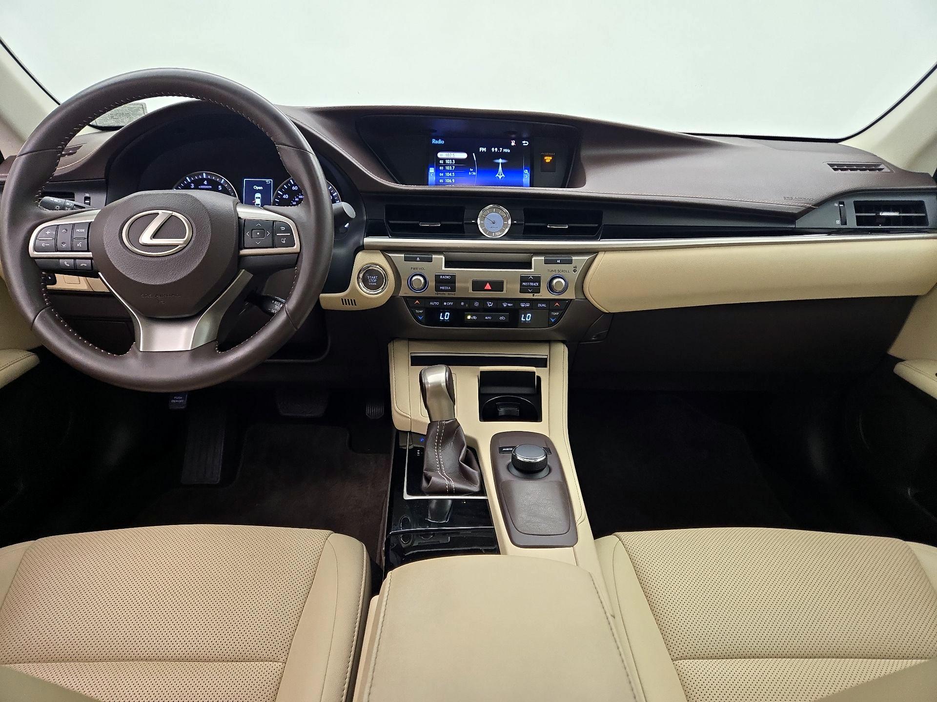 Thumbnail: 2016 Lexus ES - 9