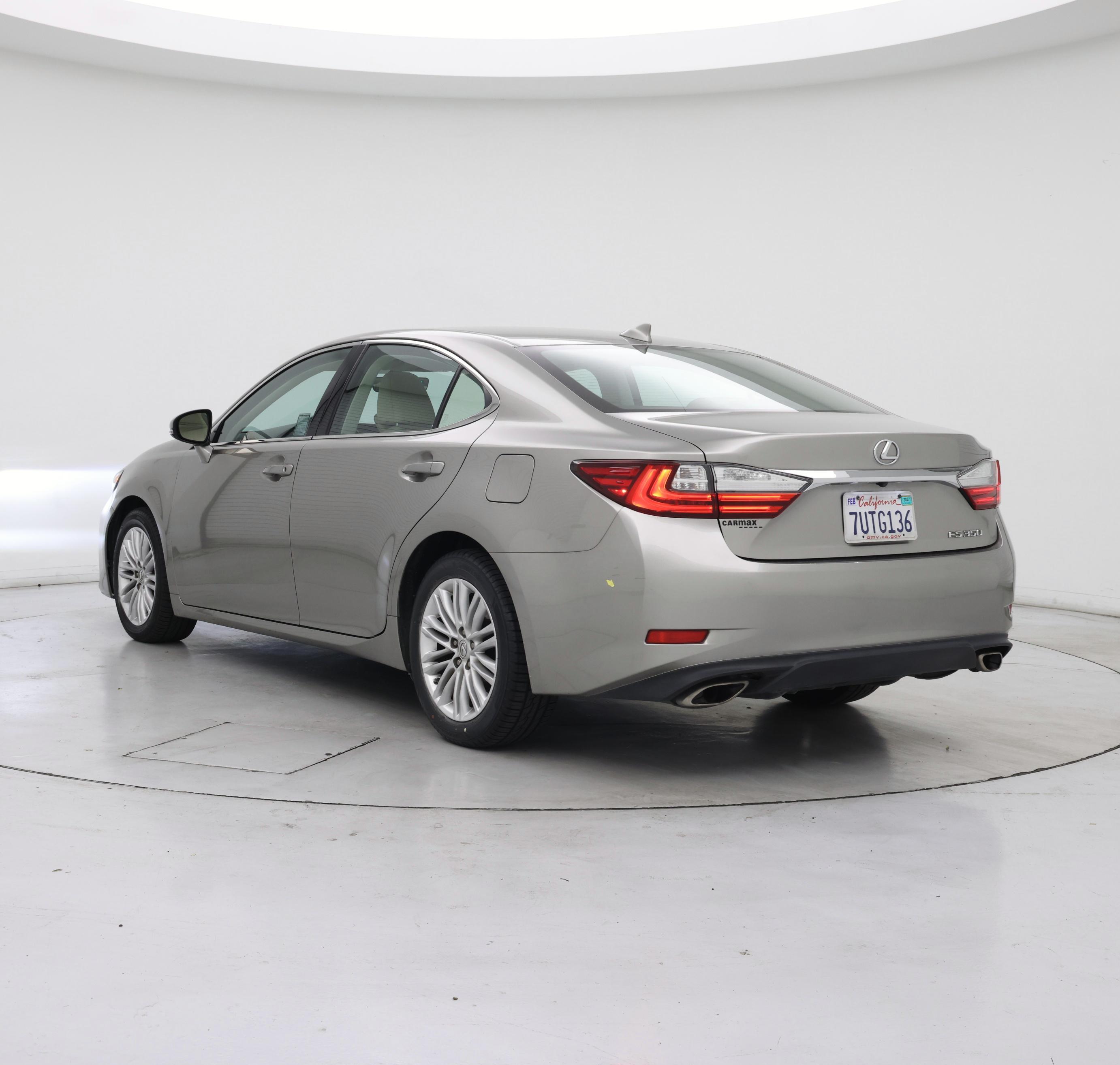 Thumbnail: 2016 Lexus ES - 2