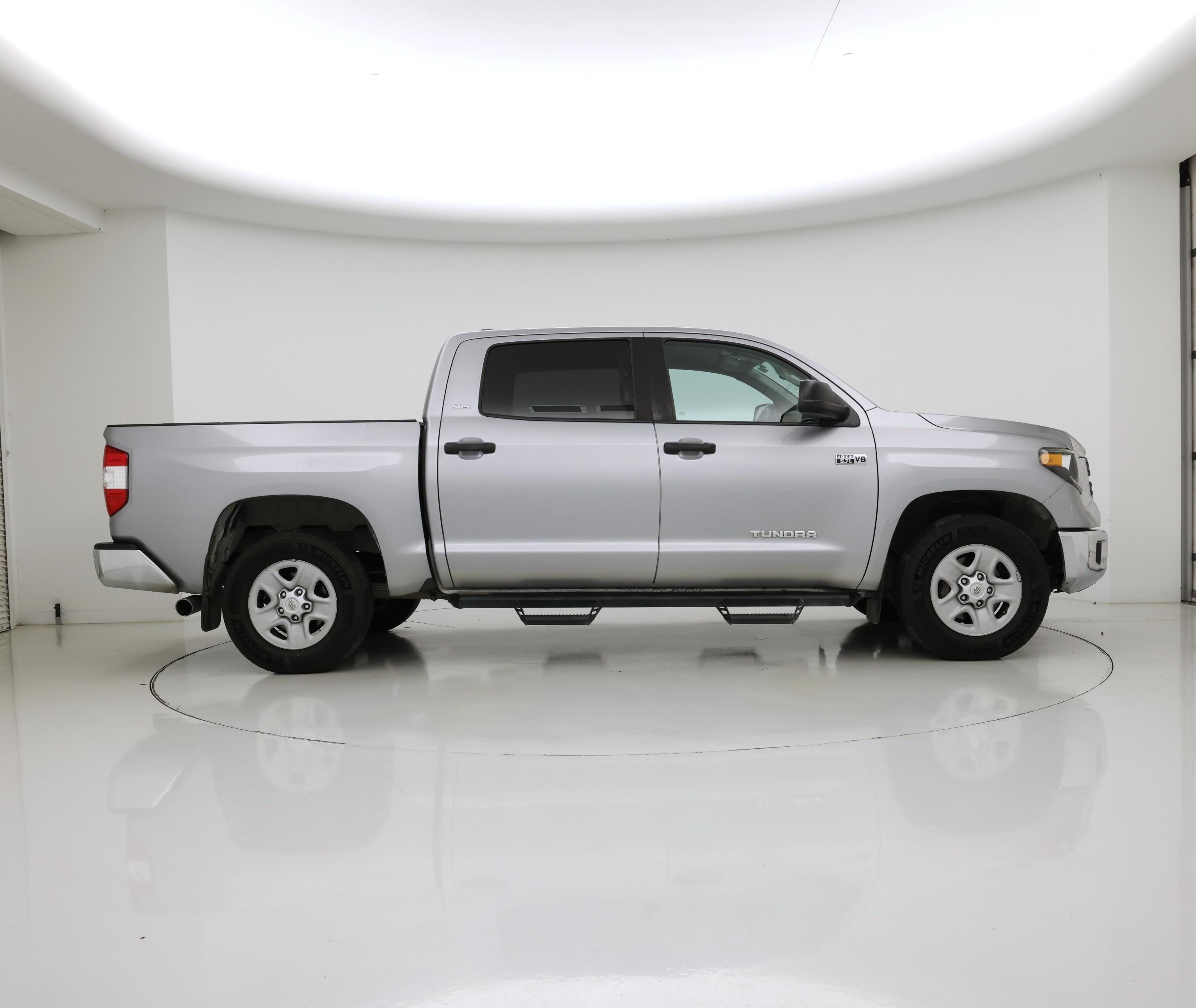 Thumbnail: 2020 Toyota Tundra - 7