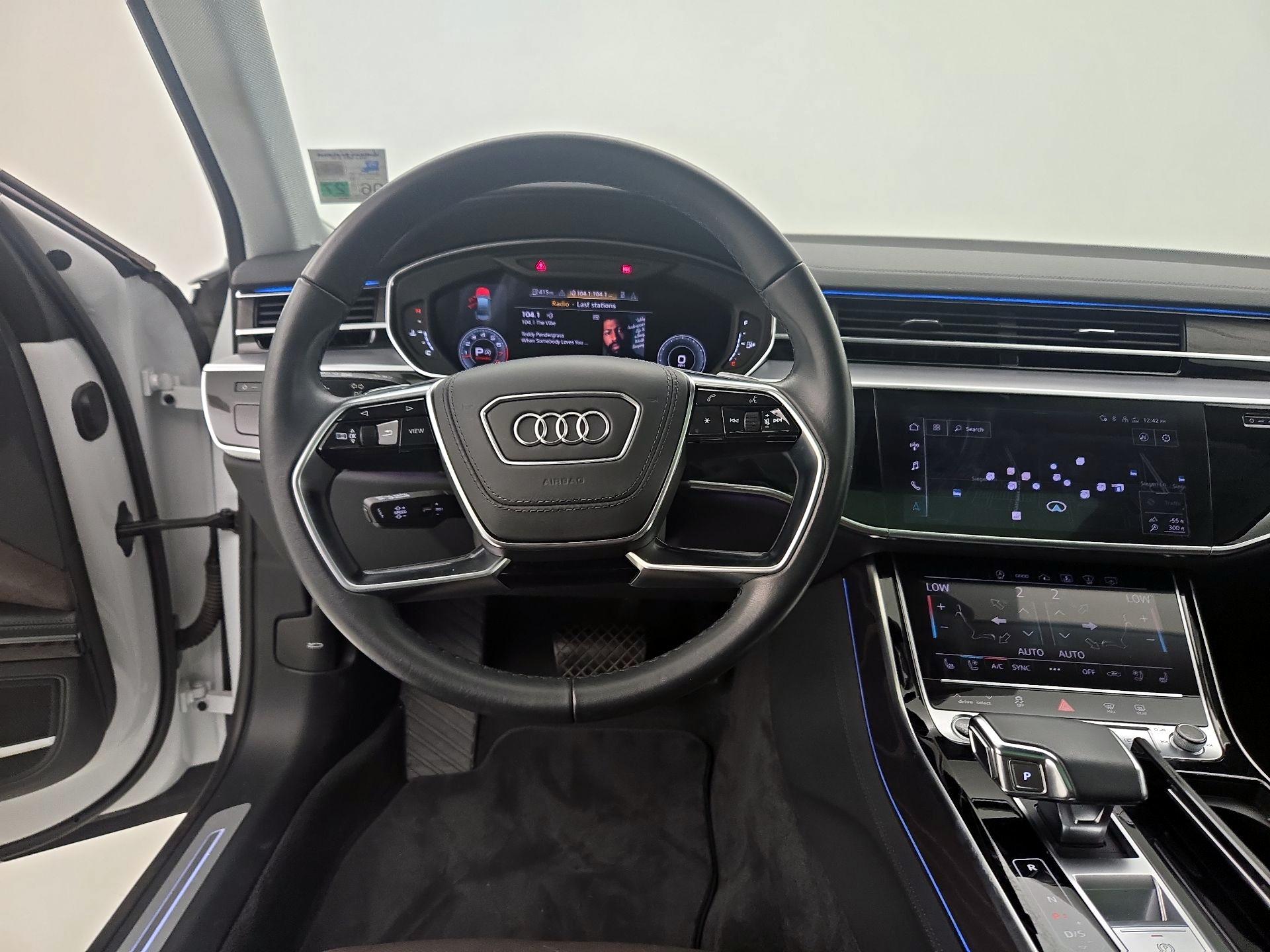 Thumbnail: 2022 Audi A8 - 10