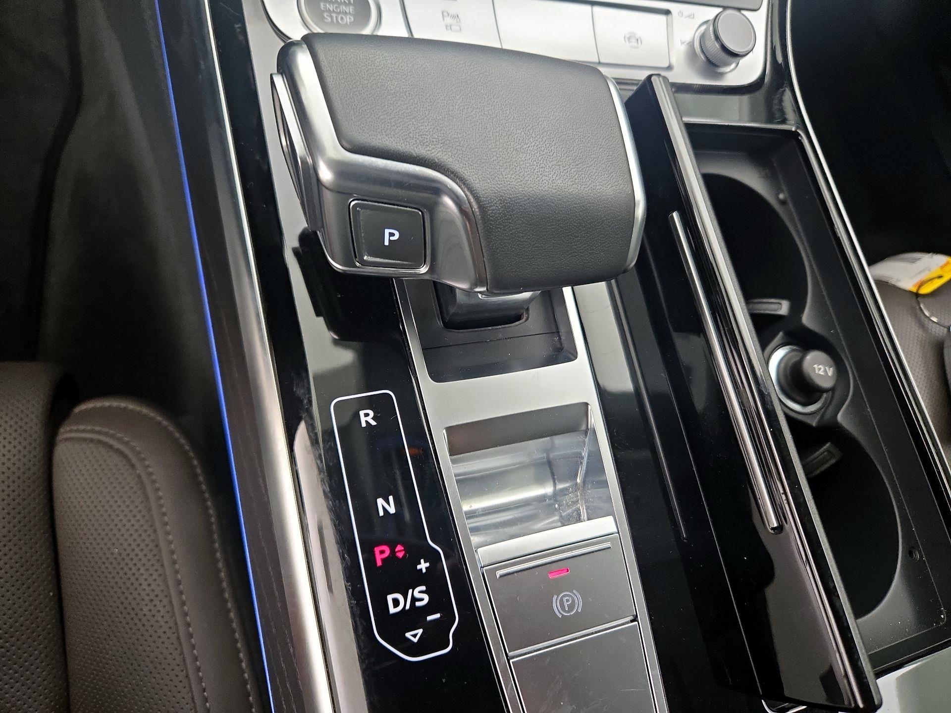Thumbnail: 2022 Audi A8 - 18