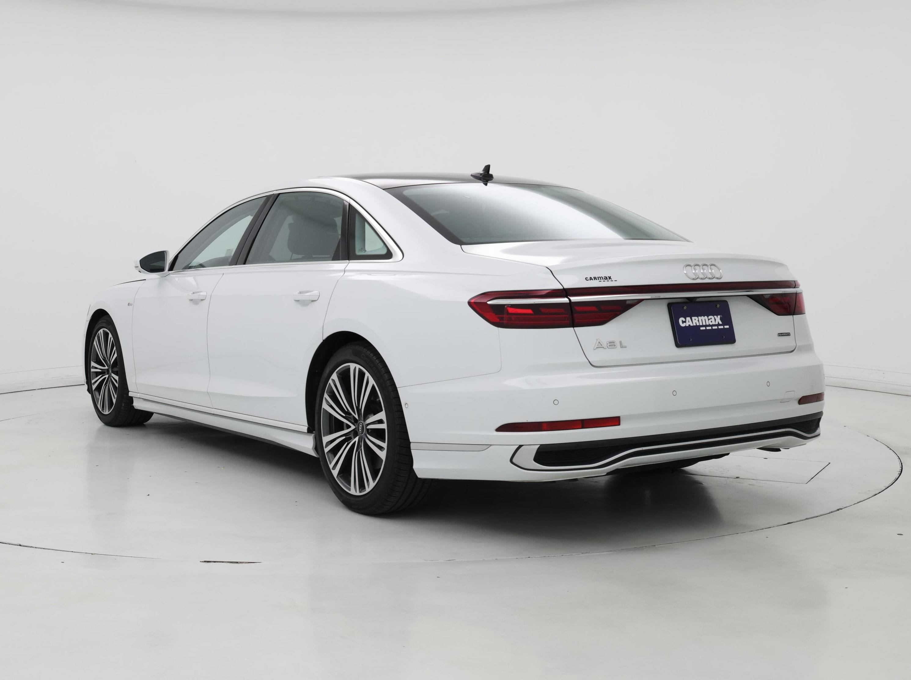 Thumbnail: 2022 Audi A8 - 2