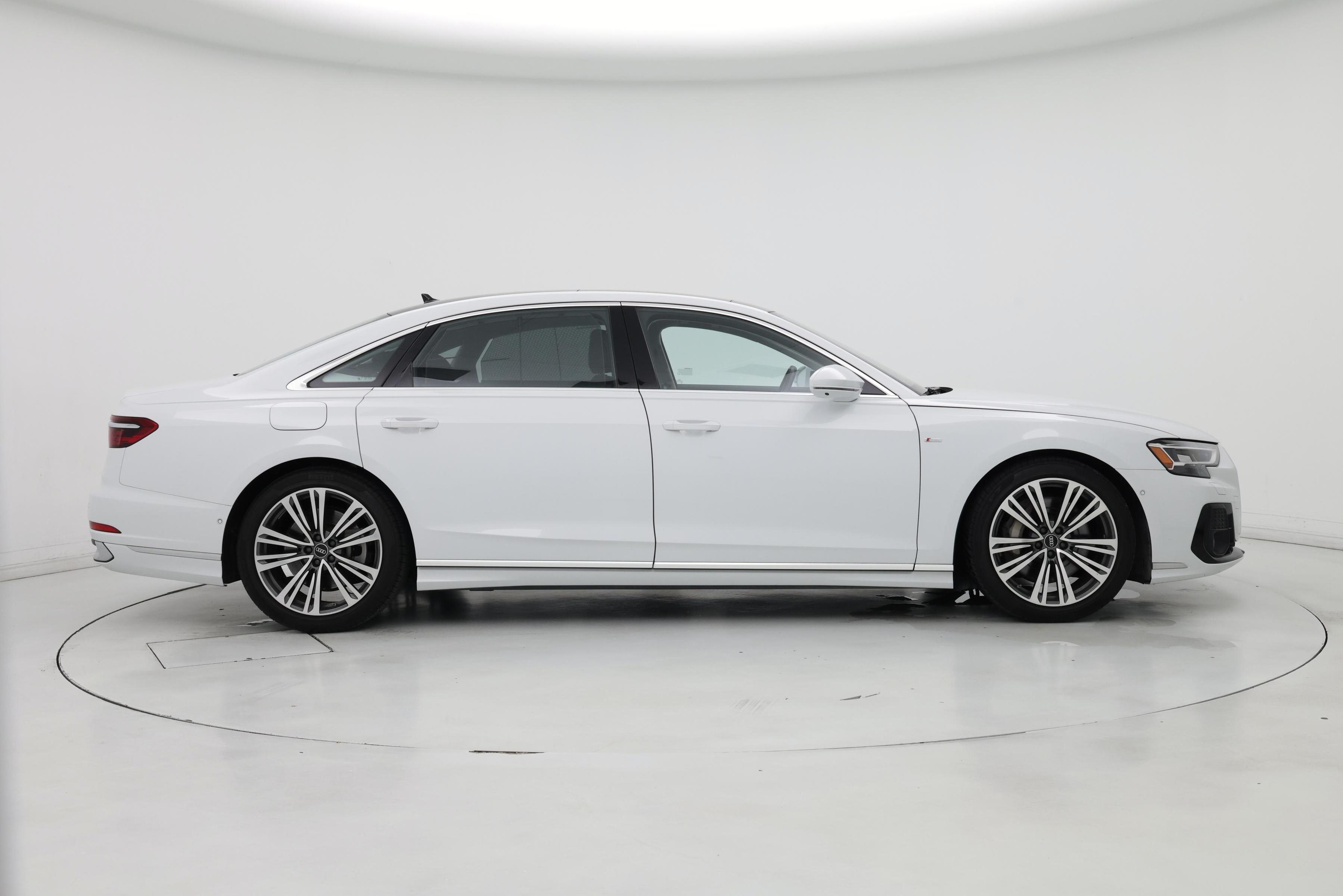 Thumbnail: 2022 Audi A8 - 7