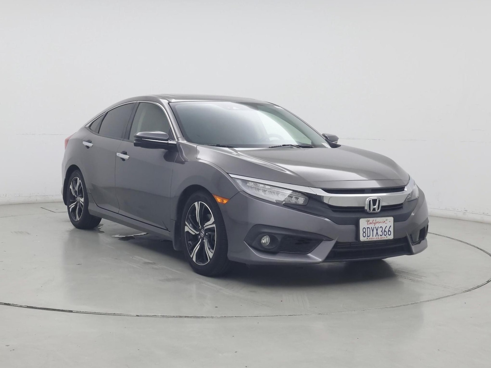 2018 Honda Civic Touring - Photo 2