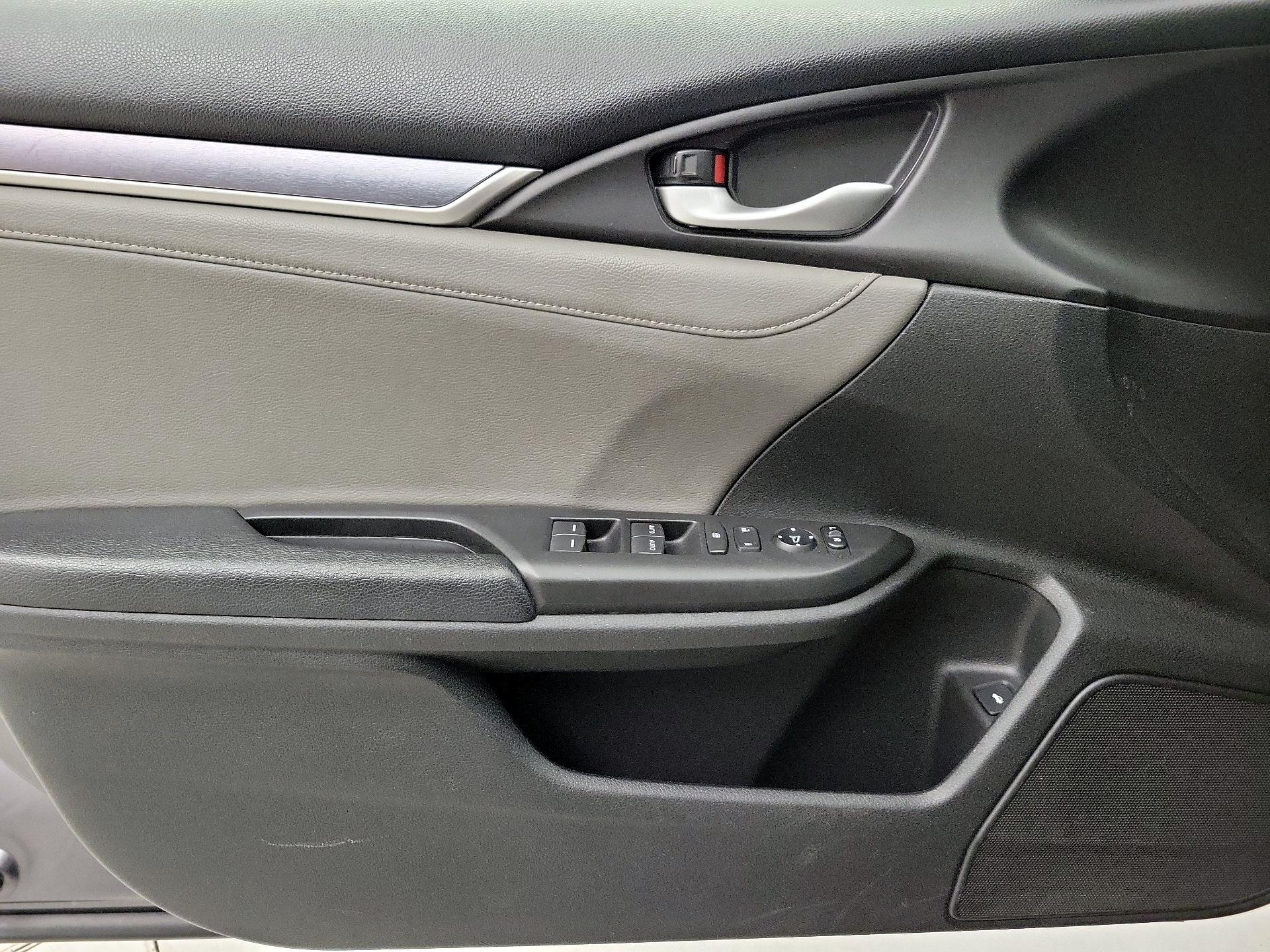 Thumbnail: 2018 Honda Civic - 12