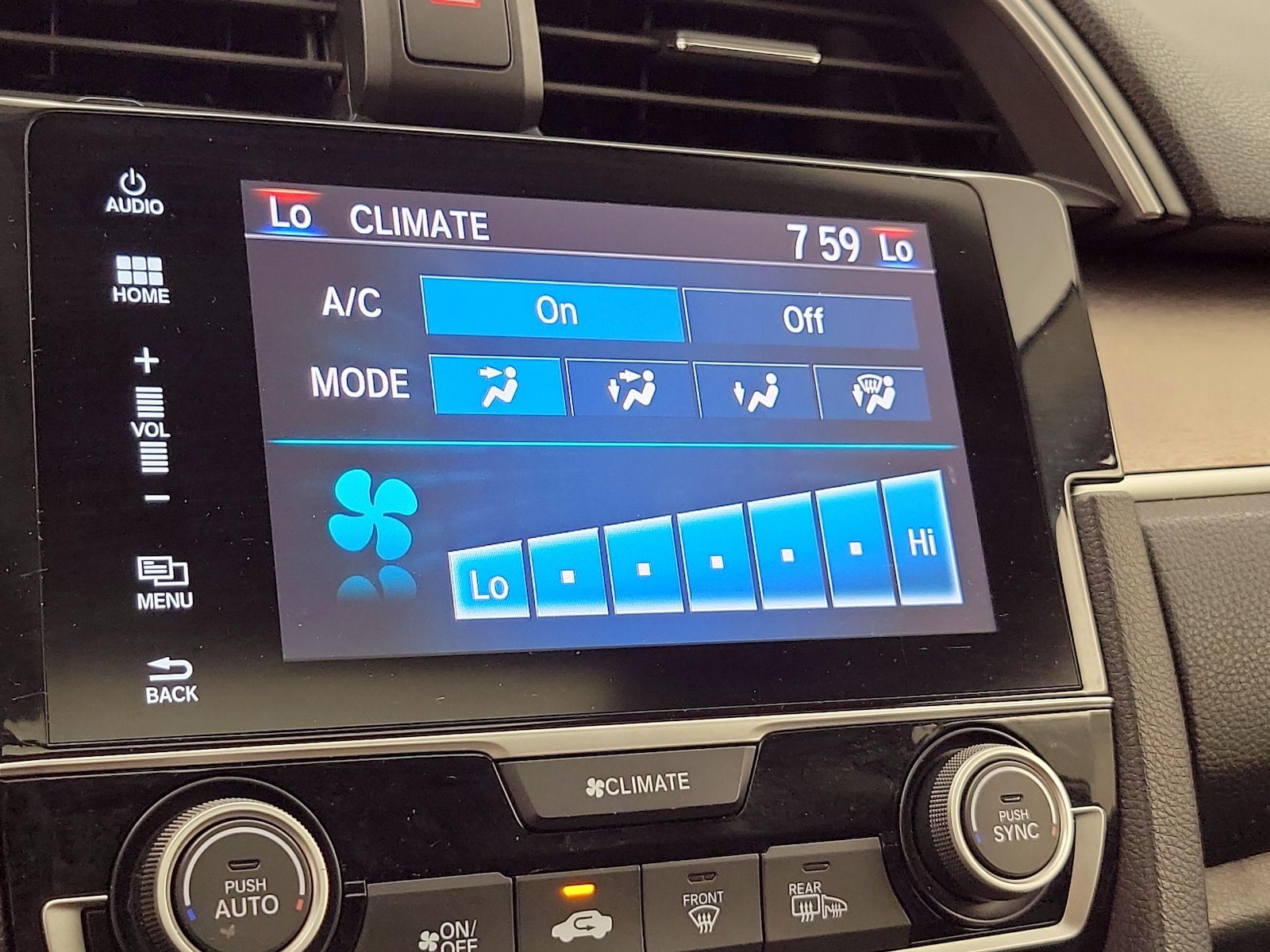 2018 Honda Civic Touring - Photo 17