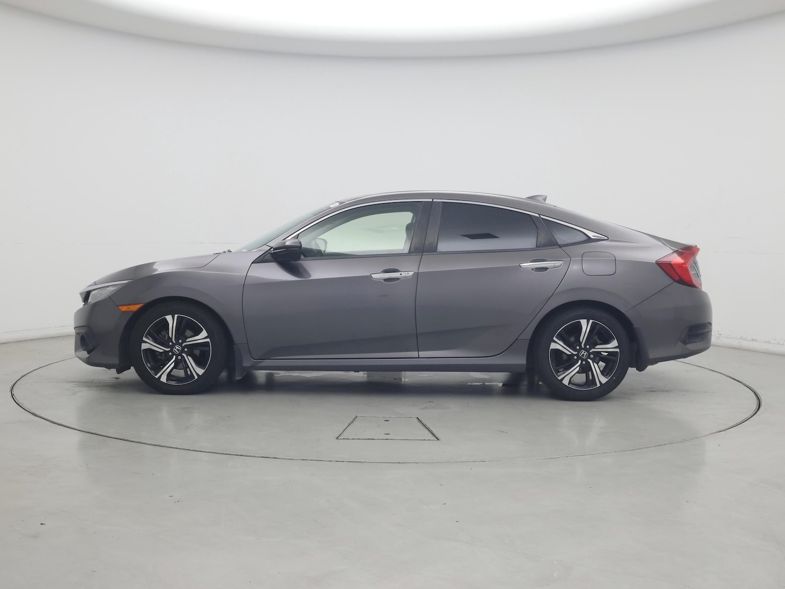 2018 Honda Civic Touring - Photo 4
