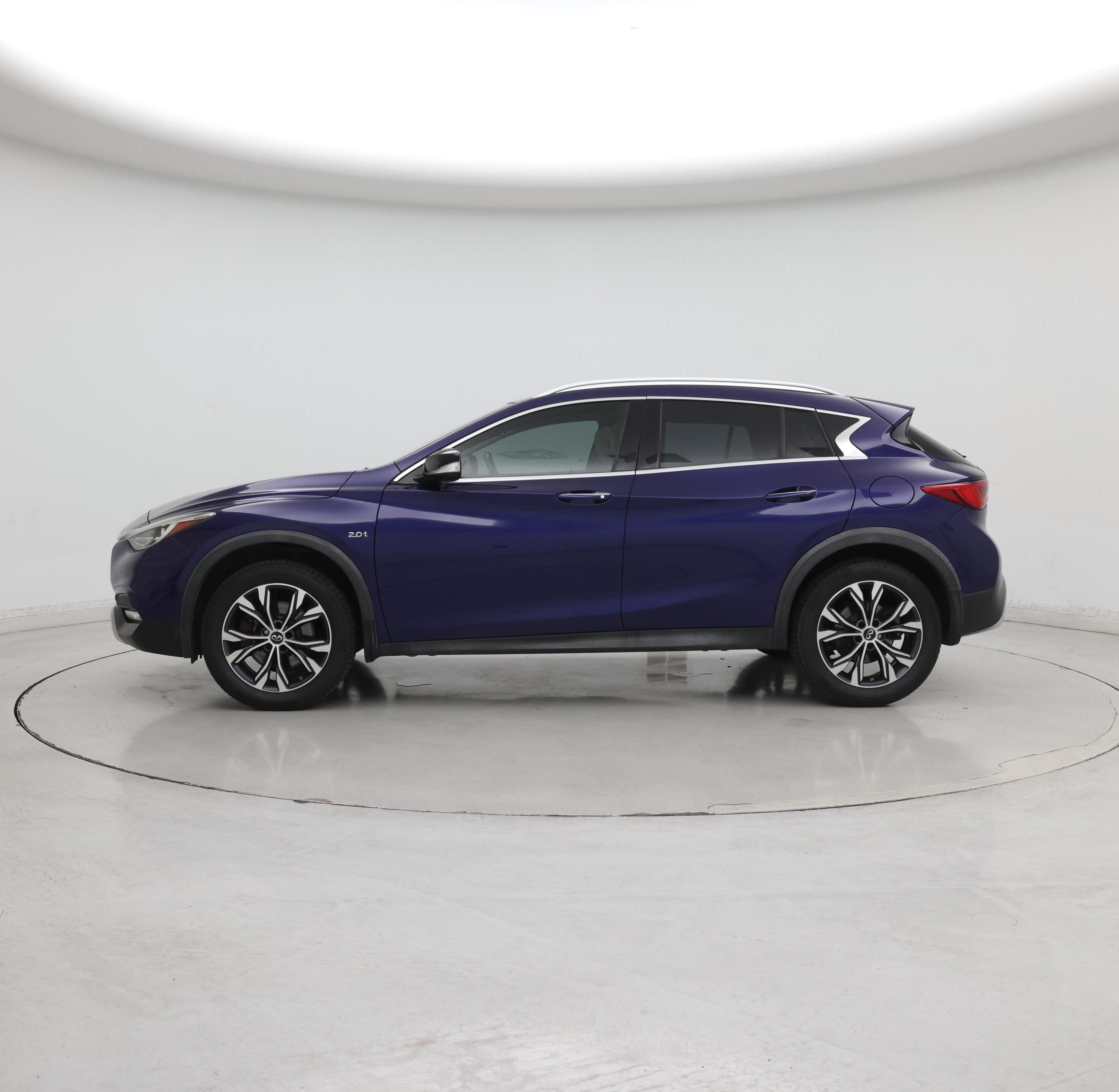 Thumbnail: 2018 INFINITI QX30 - 3