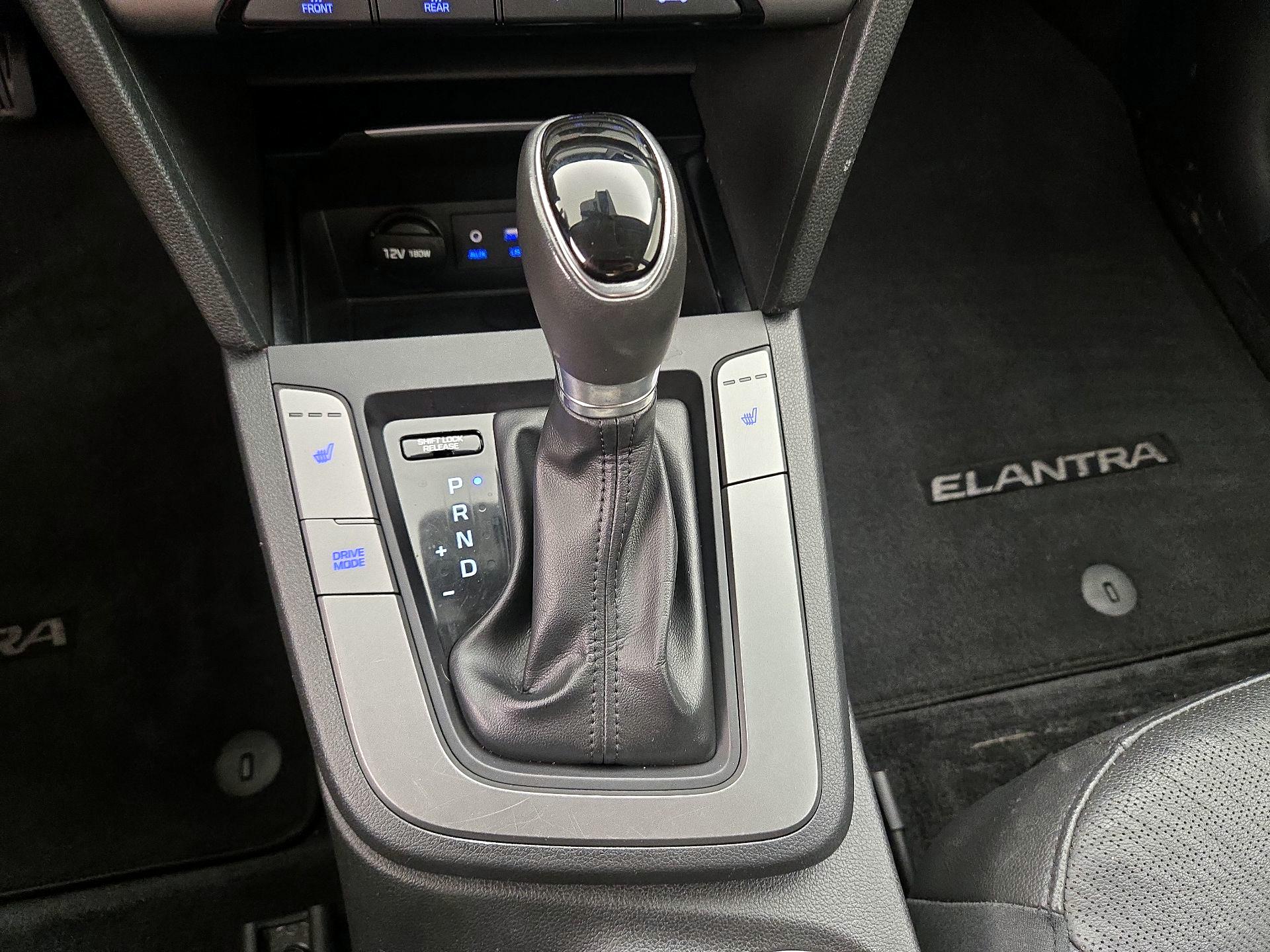 Thumbnail: 2018 Hyundai Elantra - 18