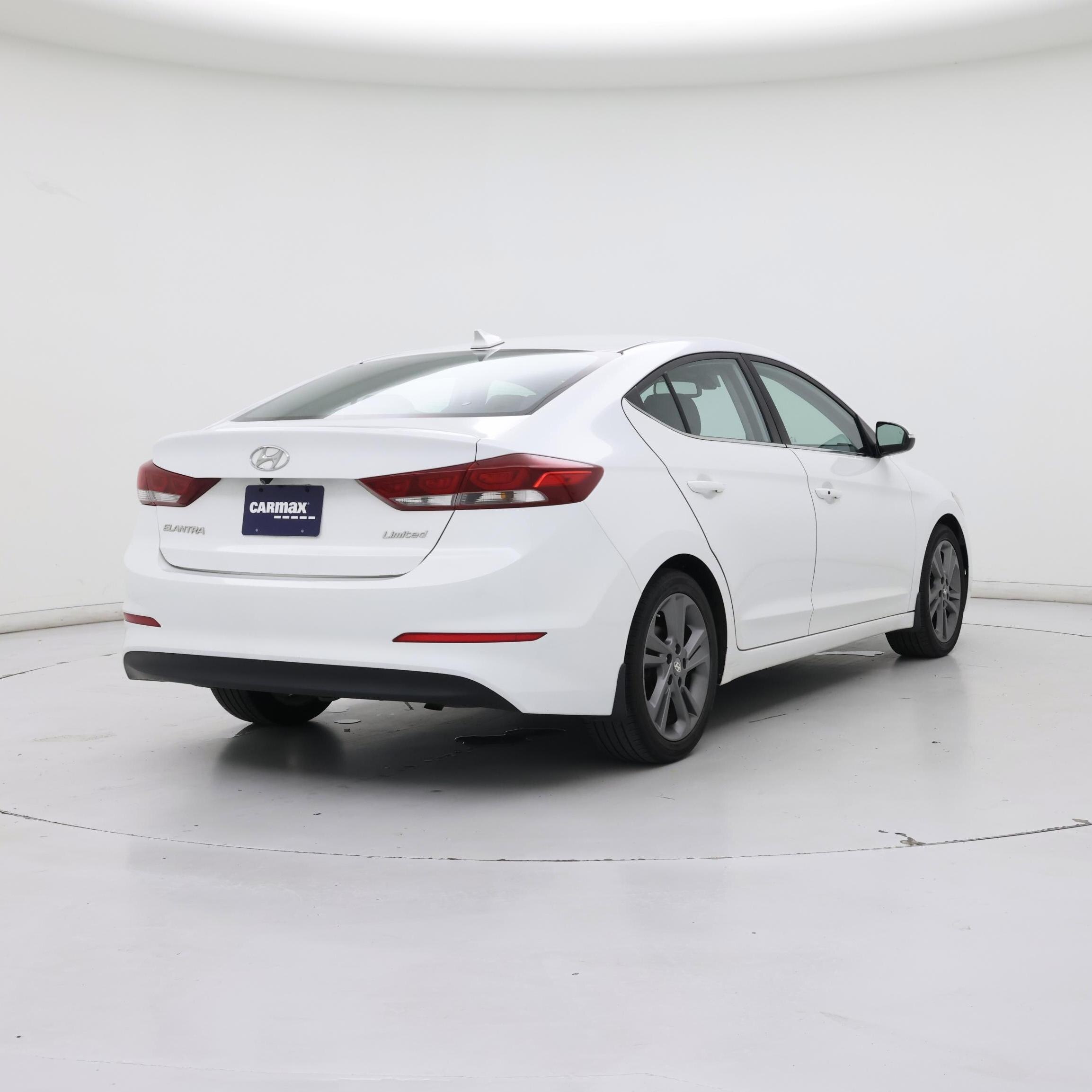 Thumbnail: 2018 Hyundai Elantra - 8